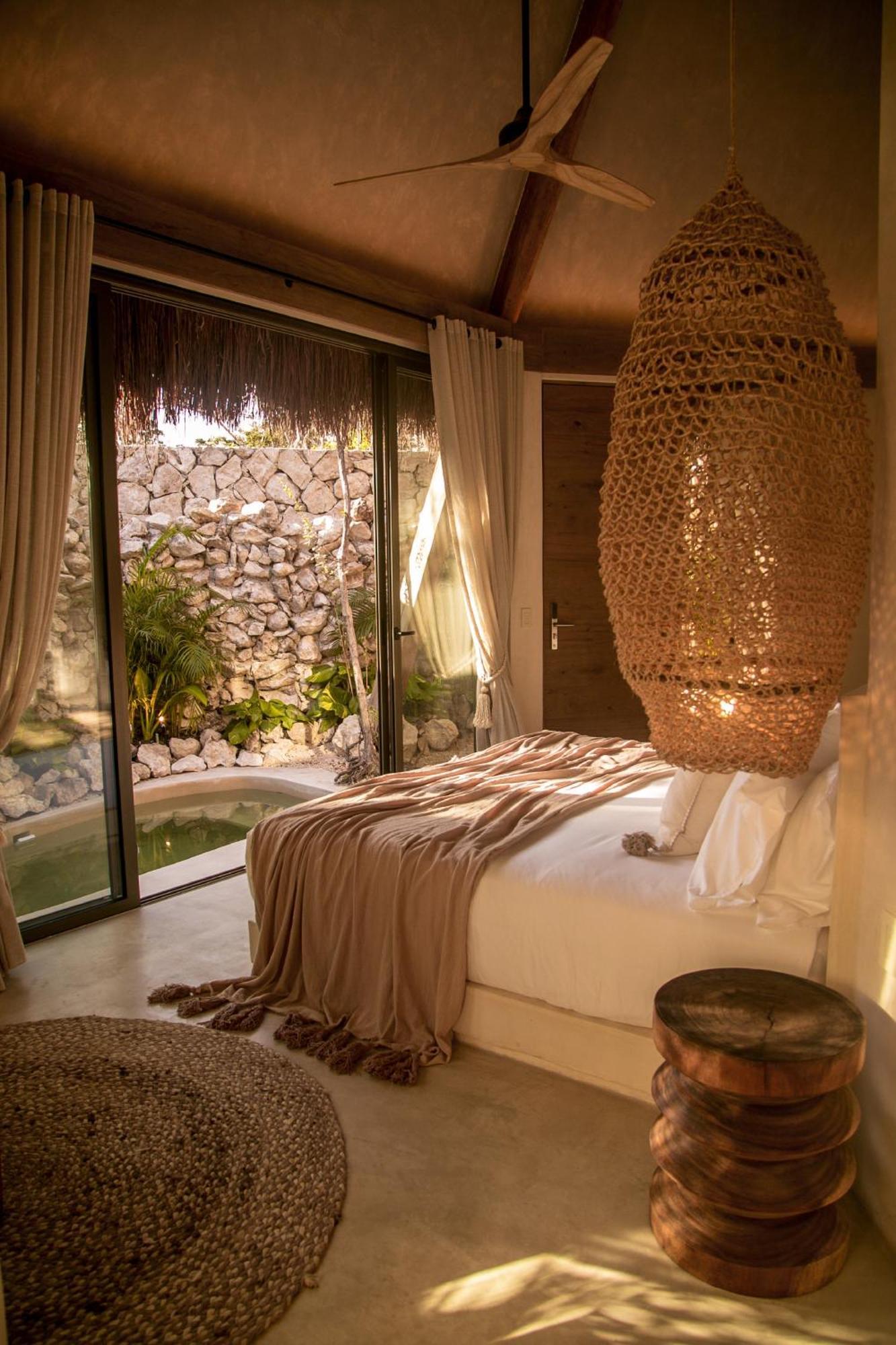 Deluxe Moon Suite