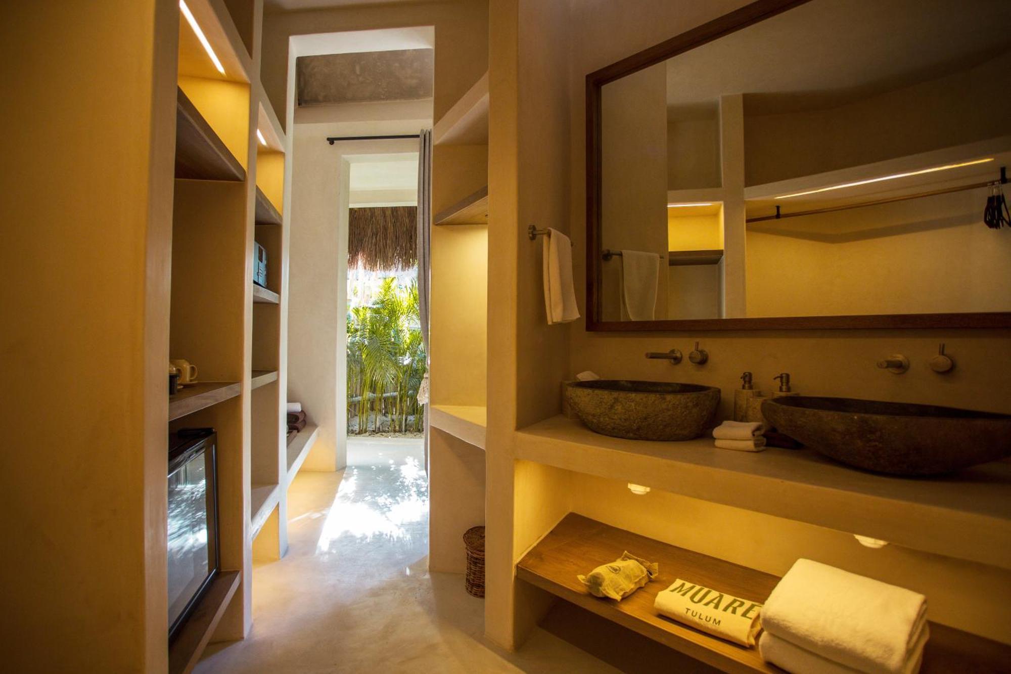 Deluxe Moon Suite