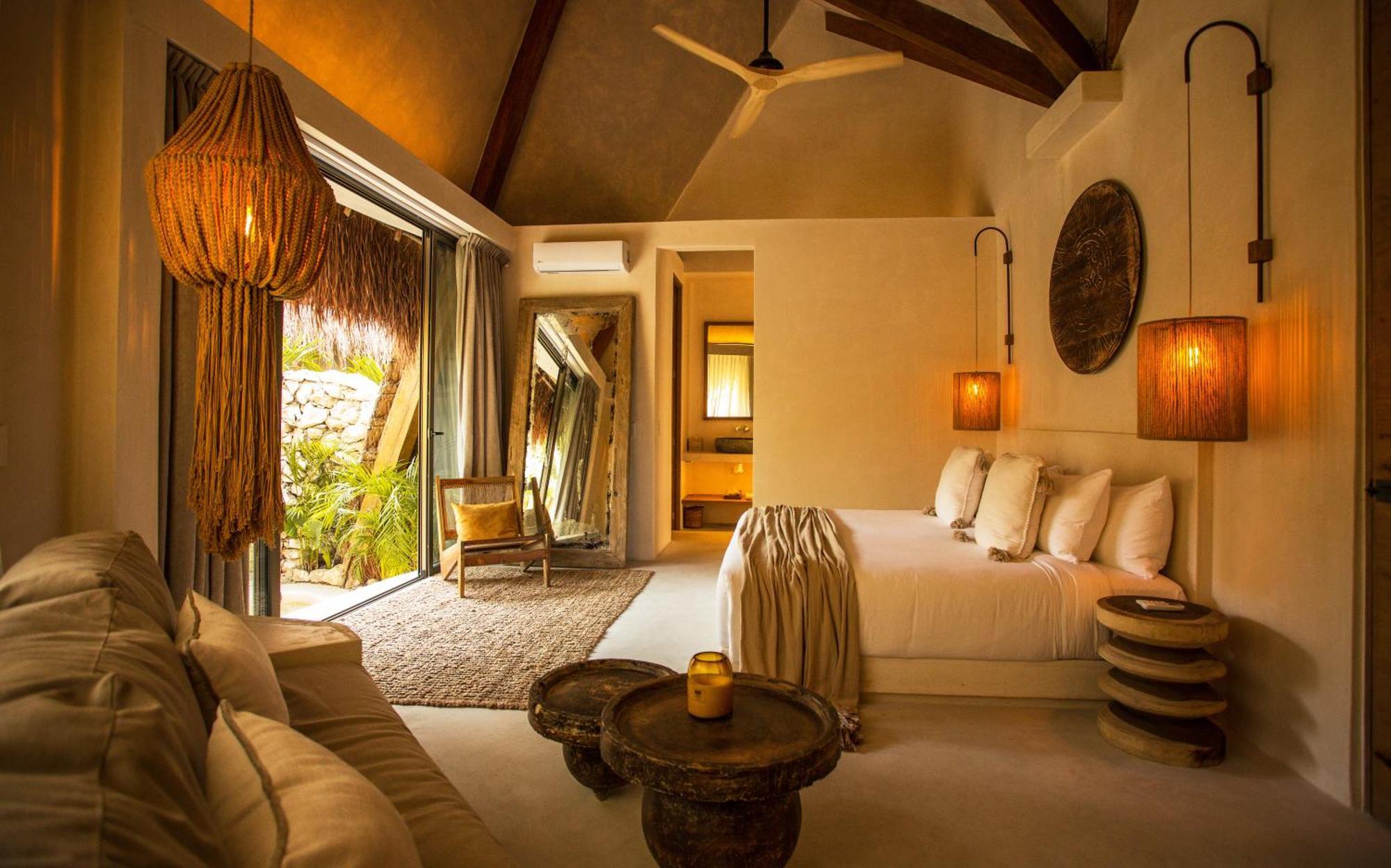 Deluxe Moon Suite