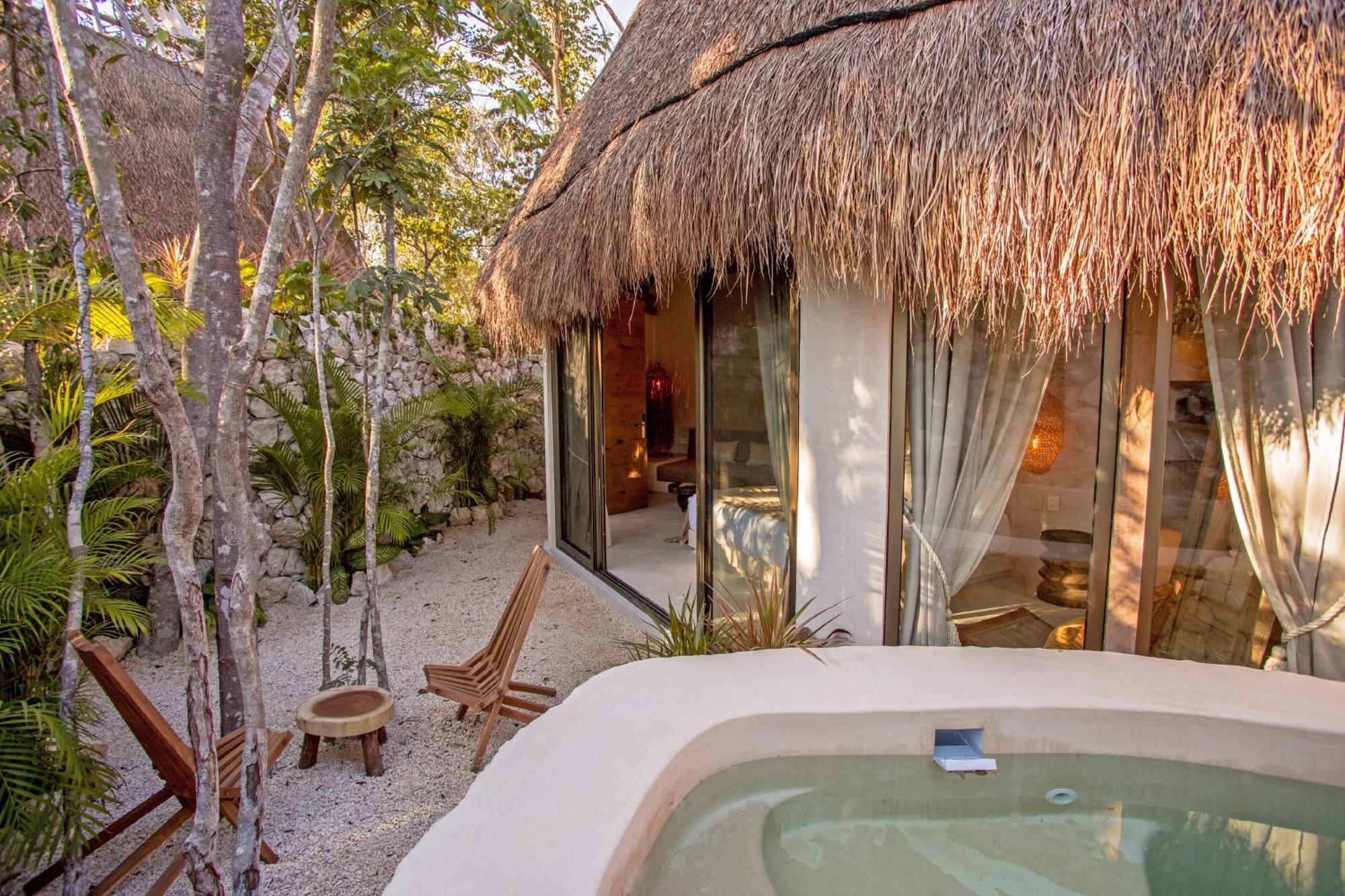 Deluxe Moon Suite