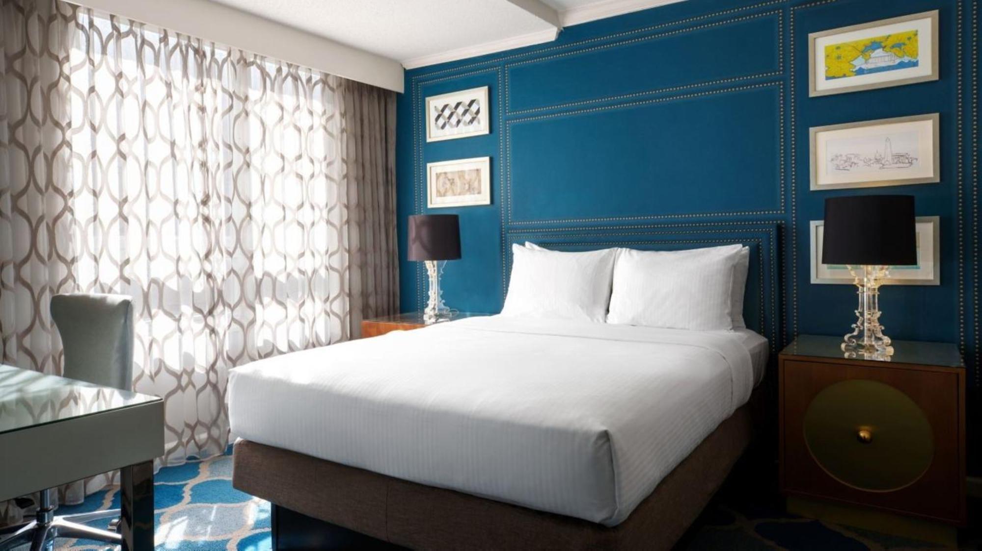 Petite Guest Room