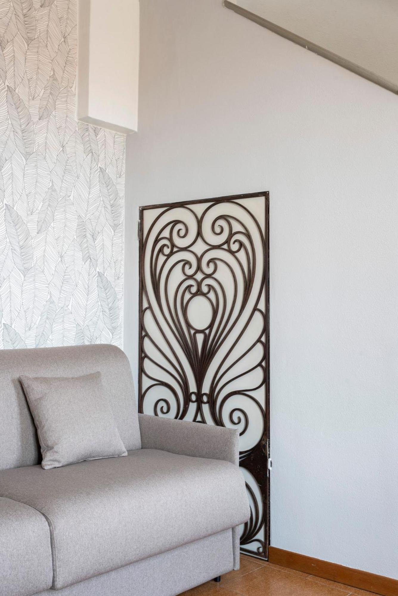 Family Room Private Bathroom