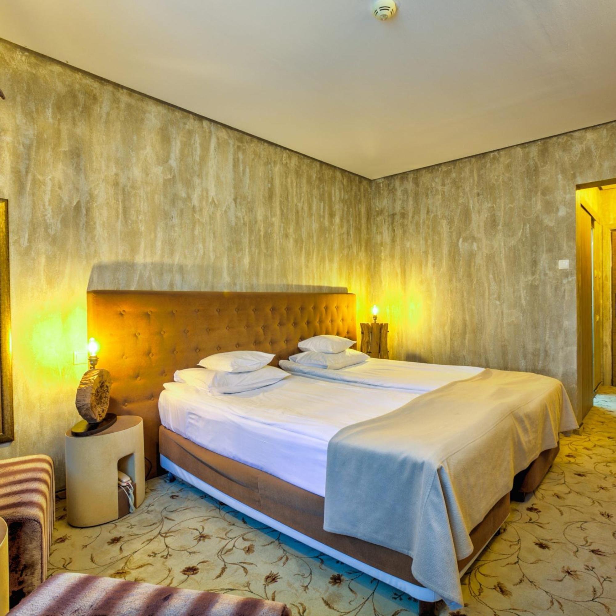 Standard Double Room,1555443226:JPEG