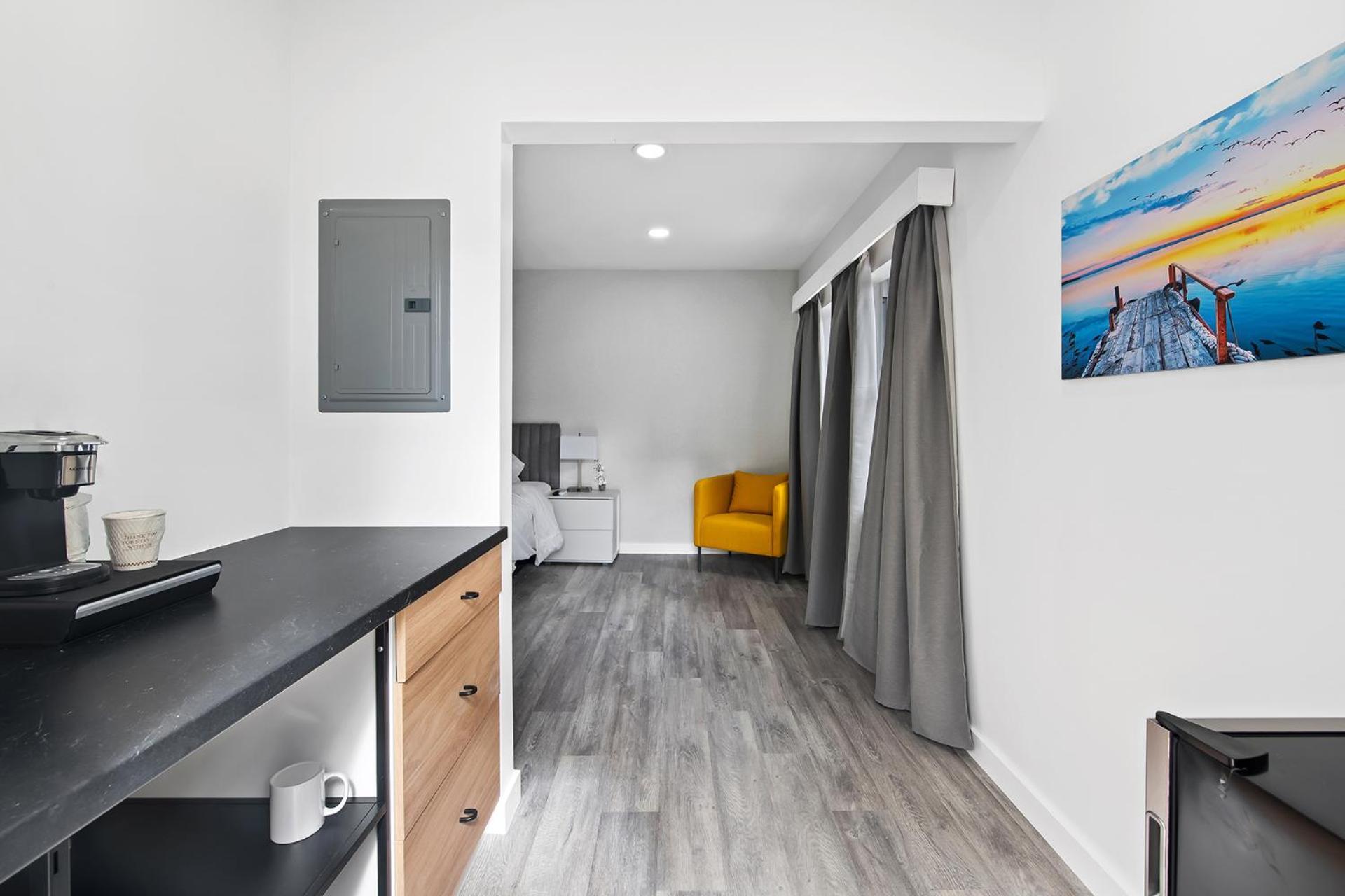 Deluxe King Room