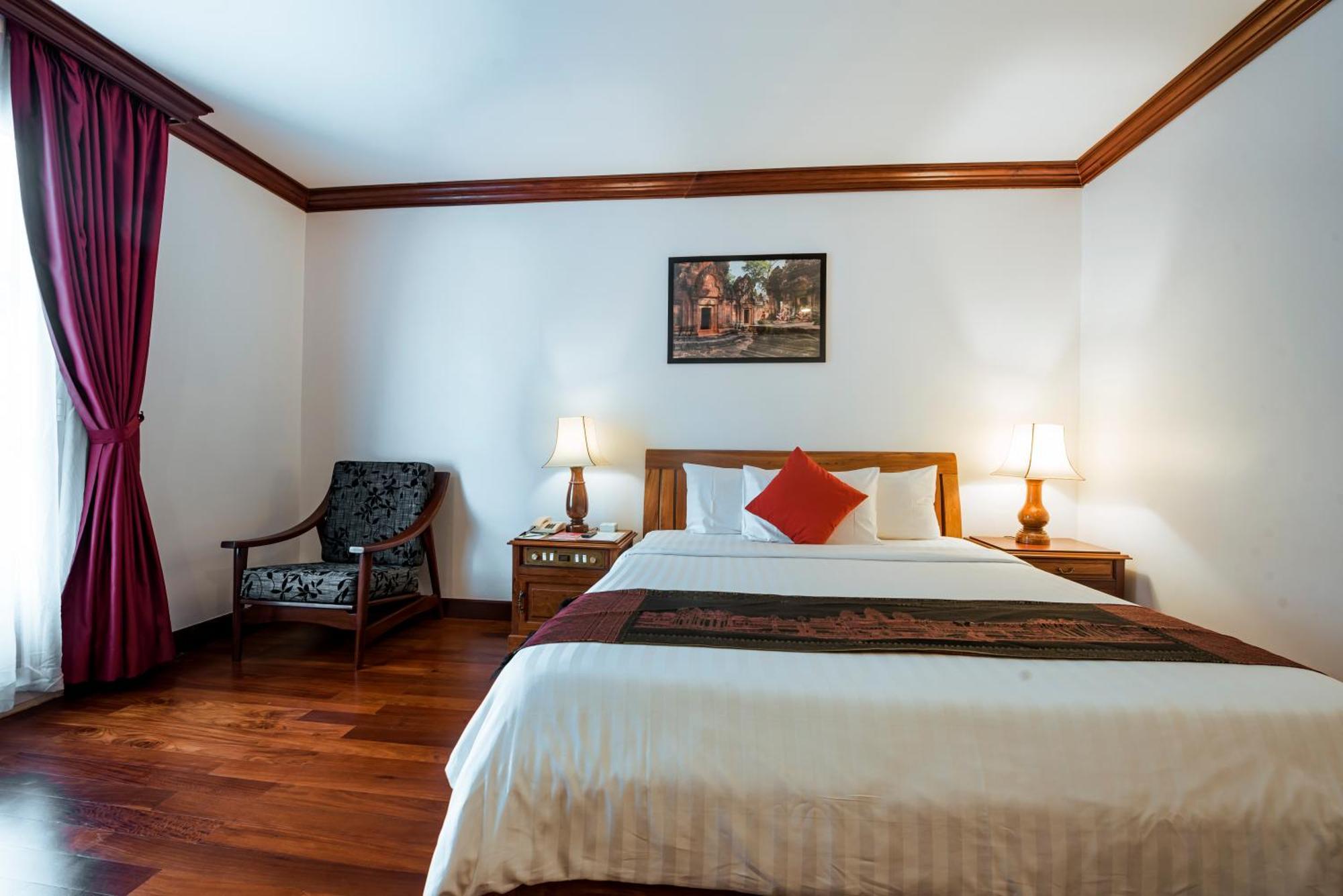 Deluxe Kamer met Kingsize Bed en Balkon