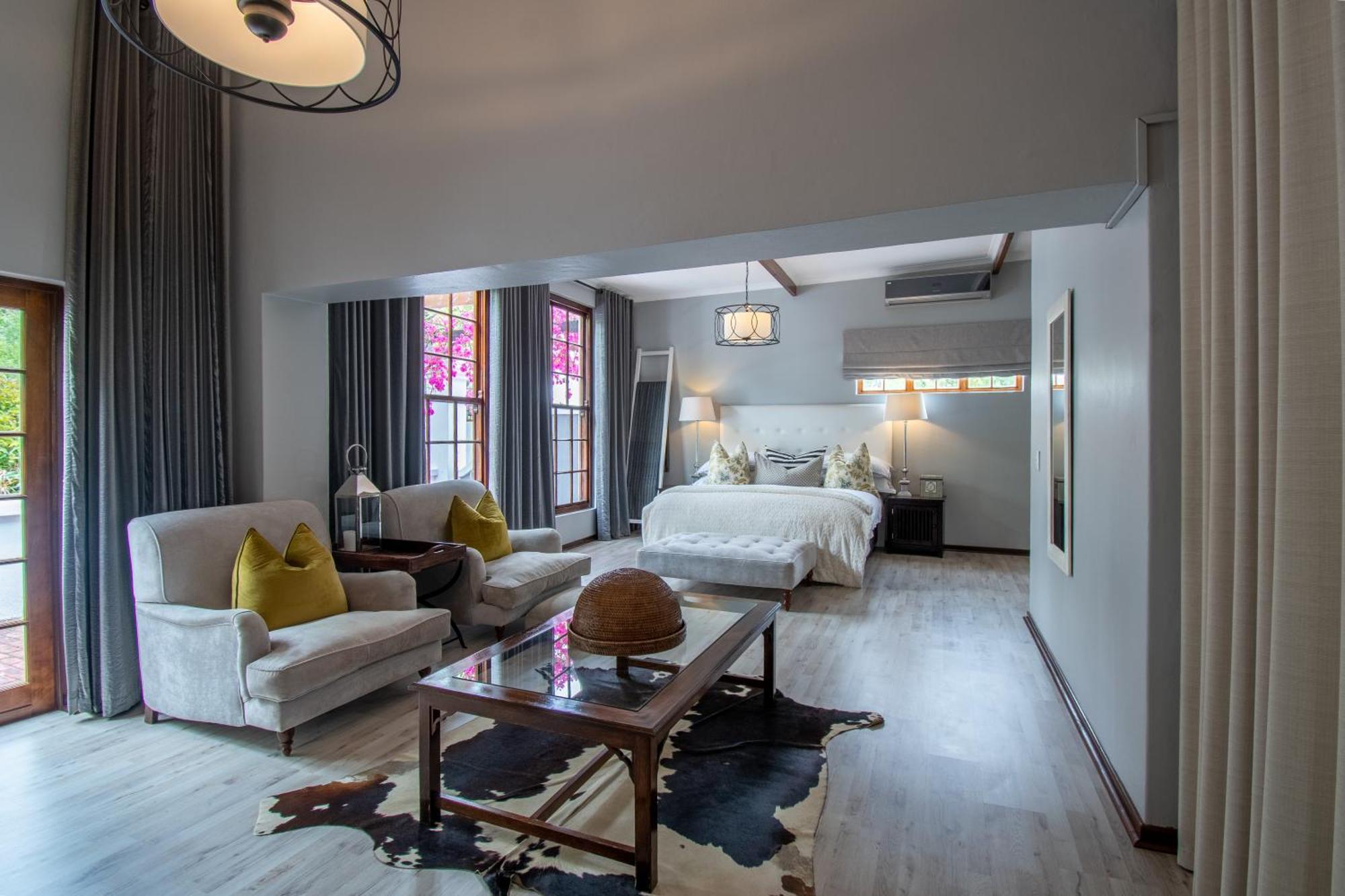 Luxury King or Twin room