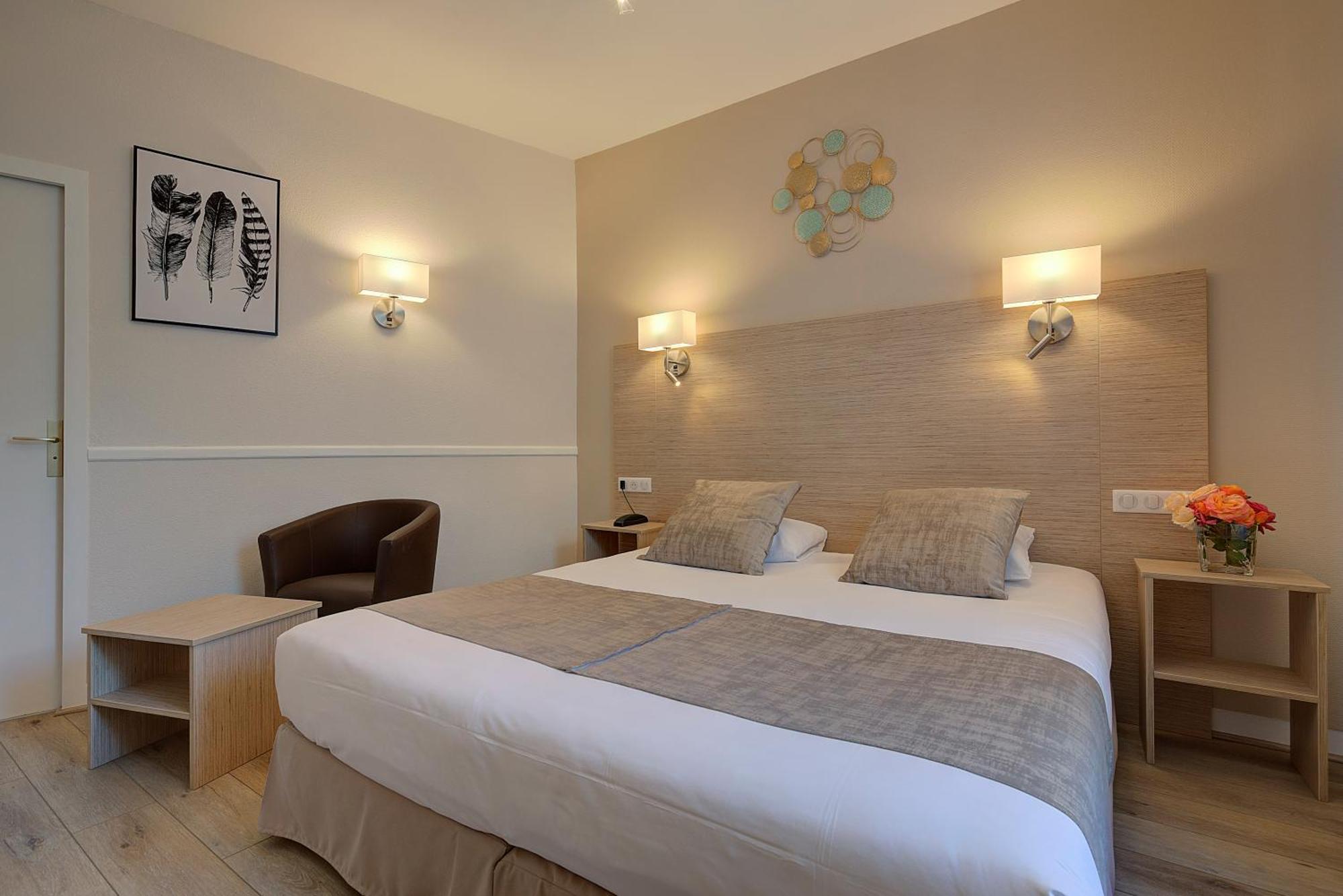 Comfort Double Room with Air Conditioning,1556472982:JPEG
