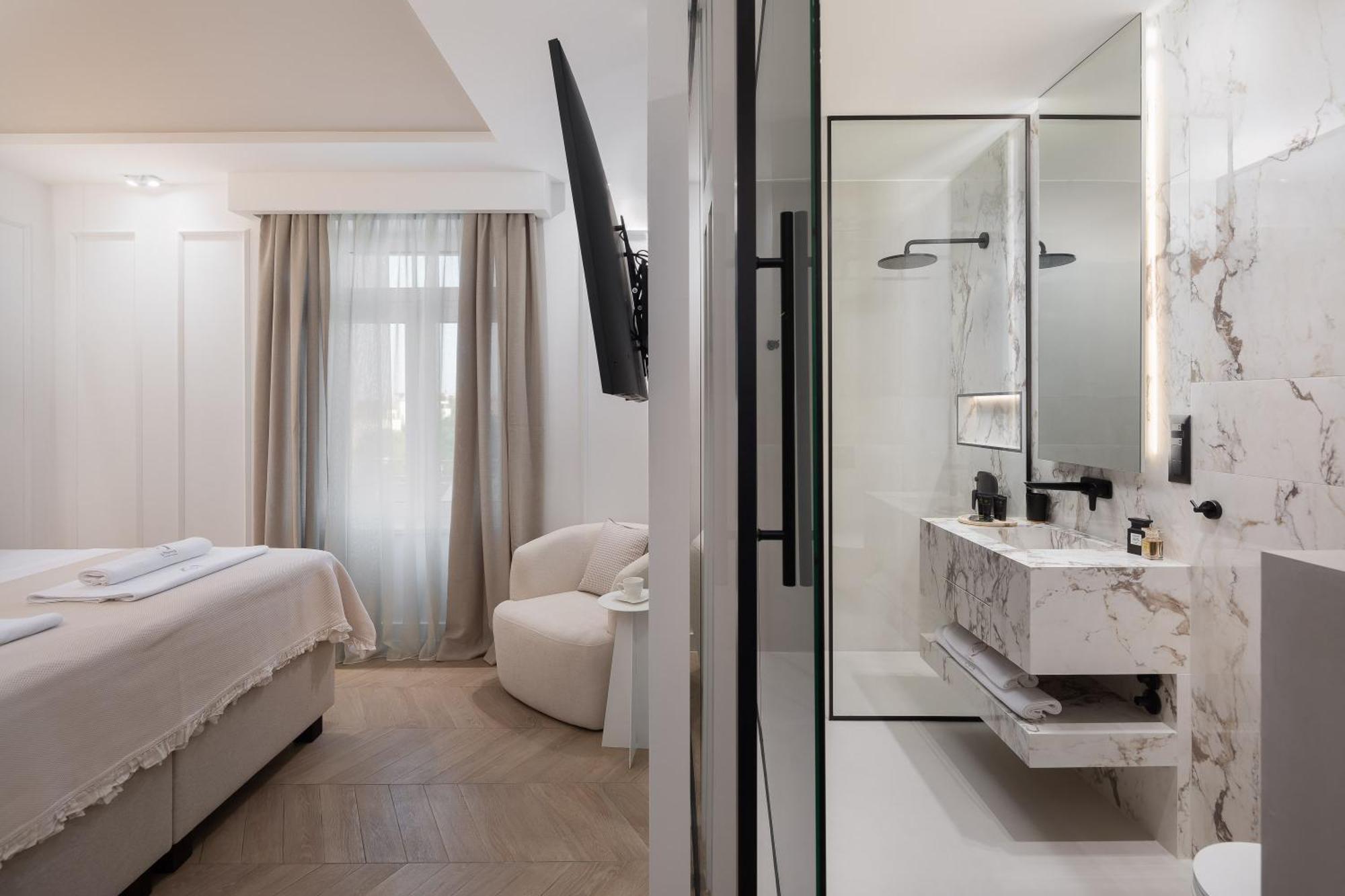 Deluxe Double Room Balcony