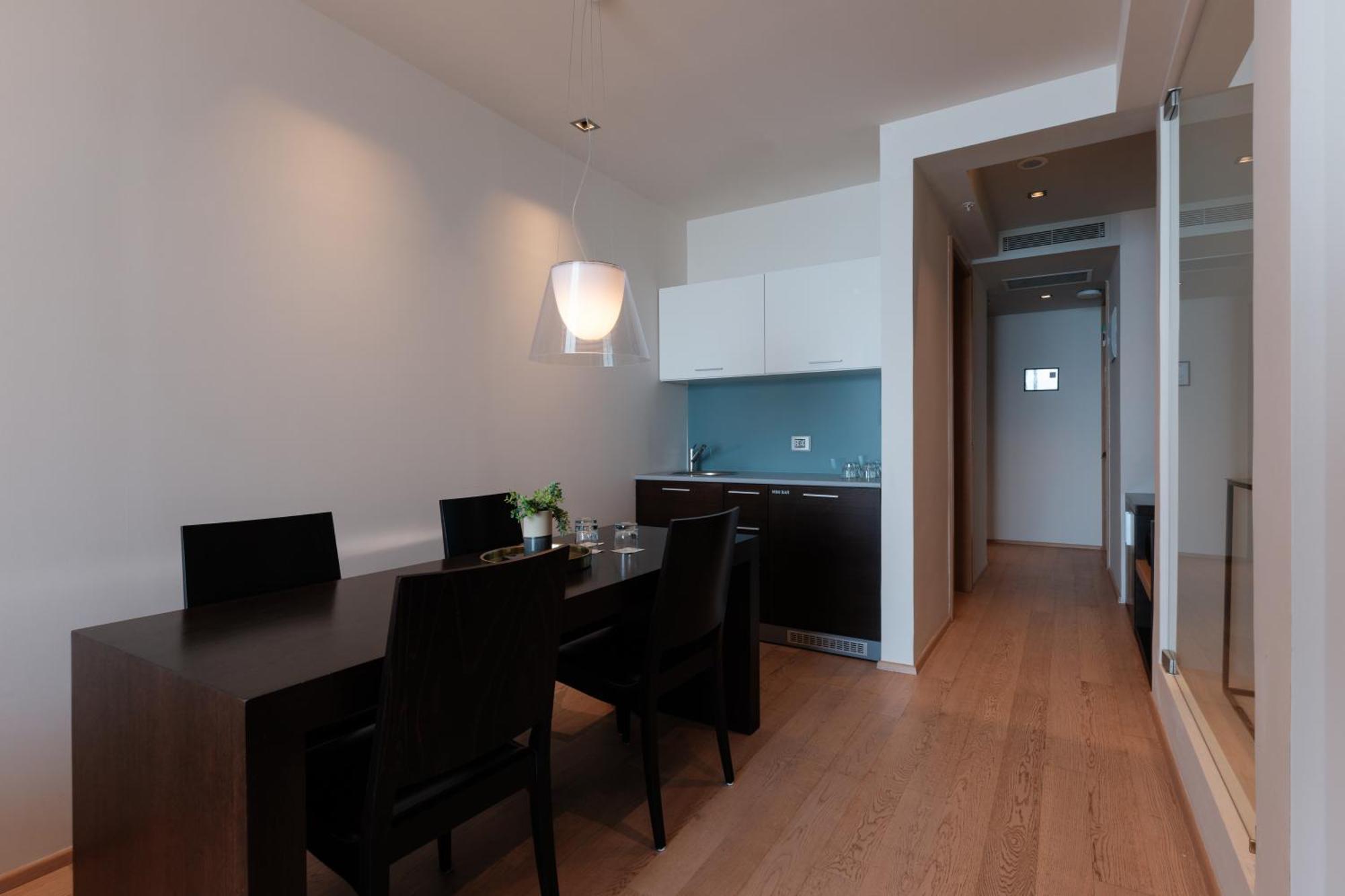Royal Familiar Terrace Sea View