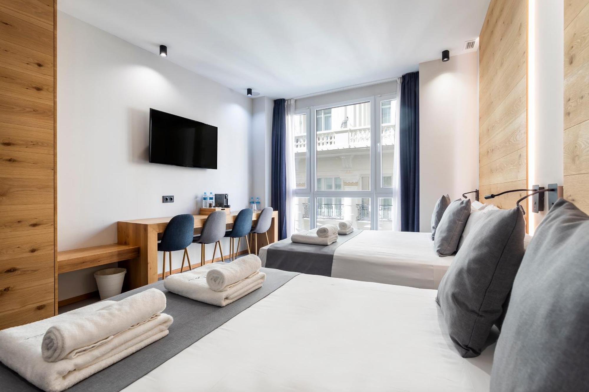 Deluxe Quadruple Room