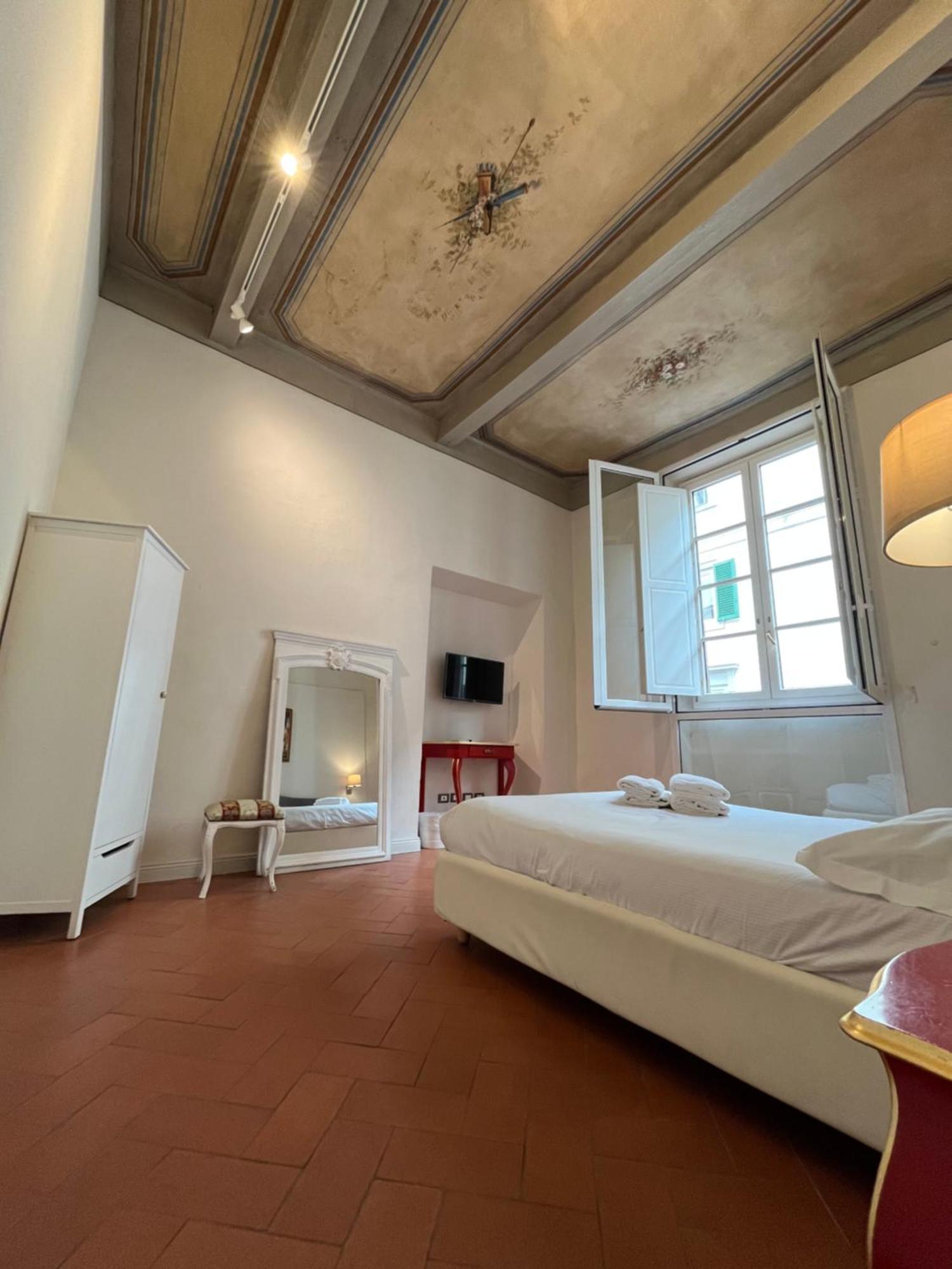 Double Room Private External Bathroom