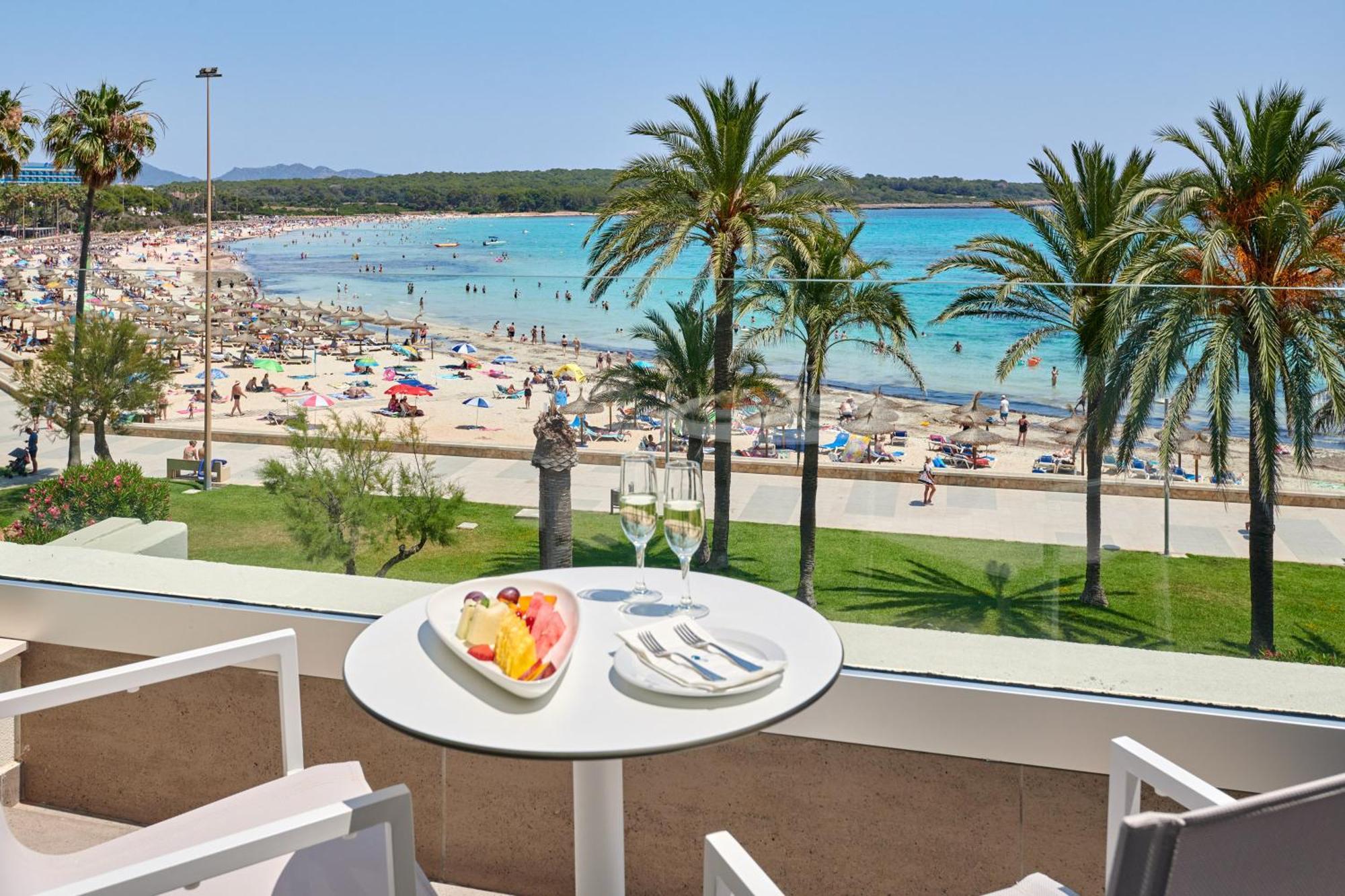 Premium Double or Twin Room Sea View