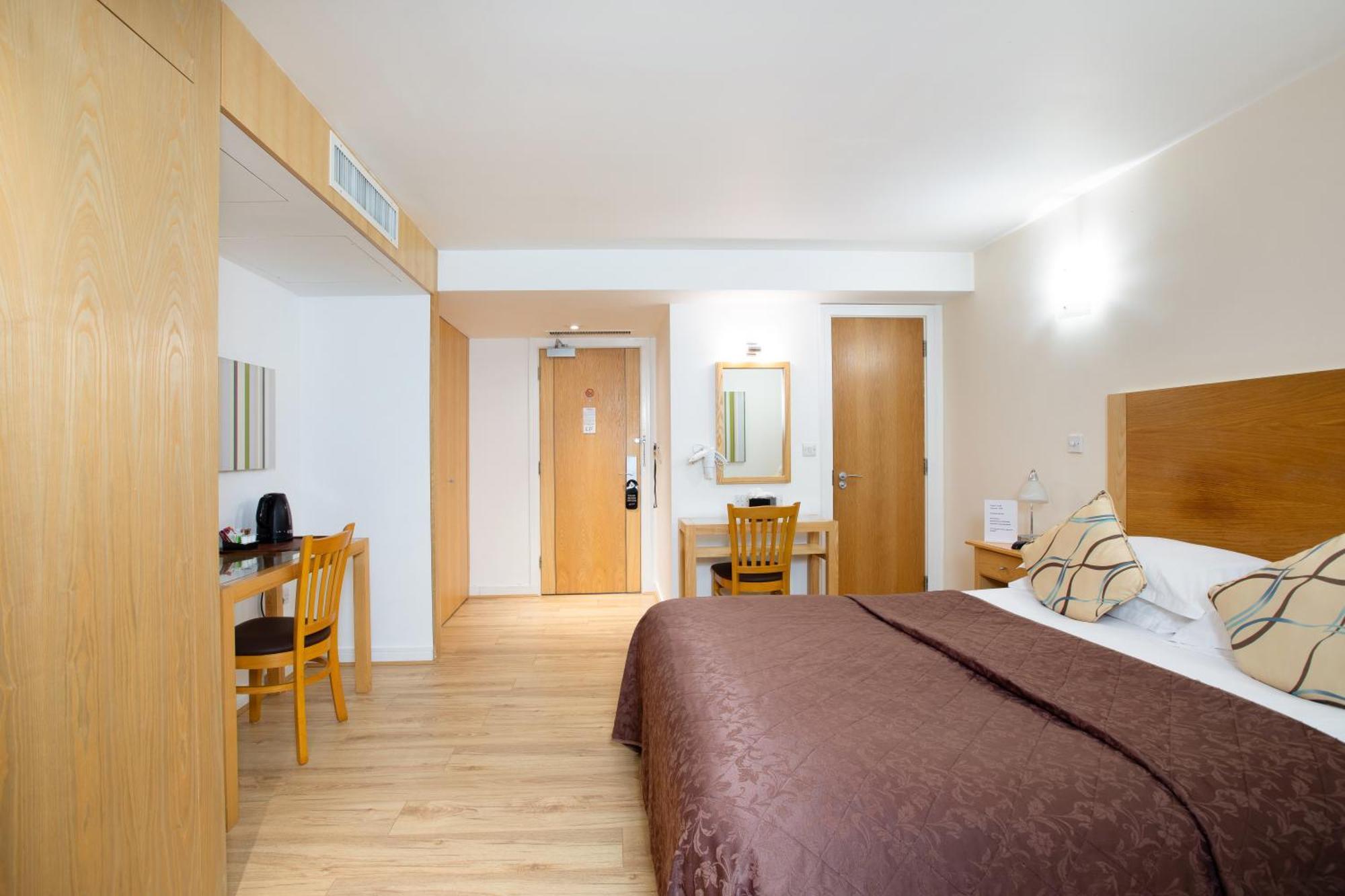 Executive Studio Suite