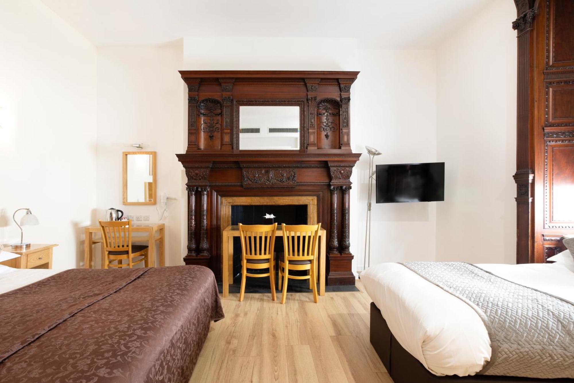Executive Deluxe Studio Suite