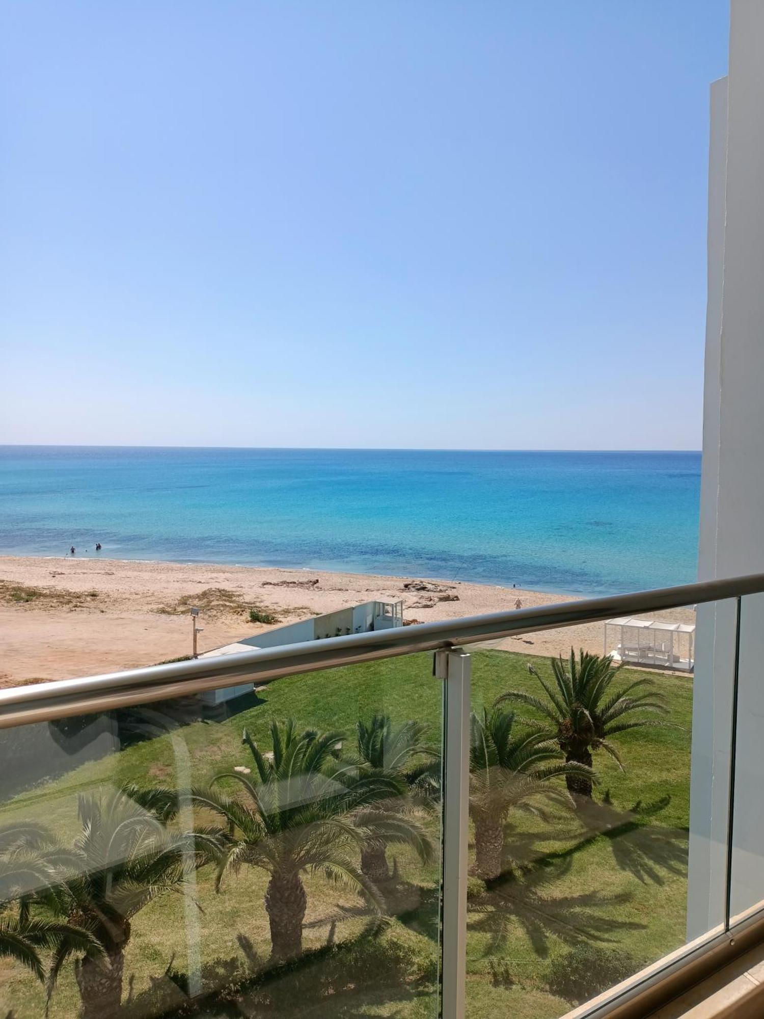 Deluxe Double or Twin Suite Sea View