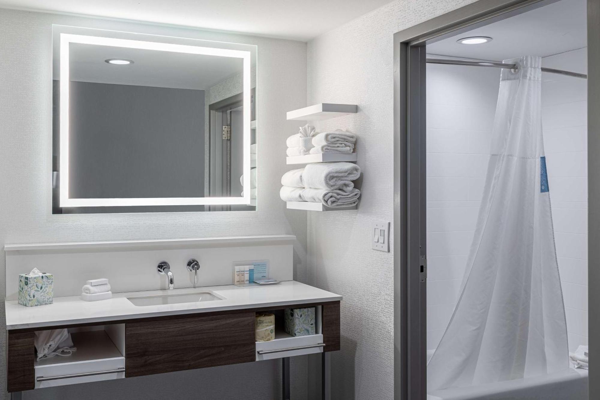 Suite Deluxe con cama extragrande para no fumadores