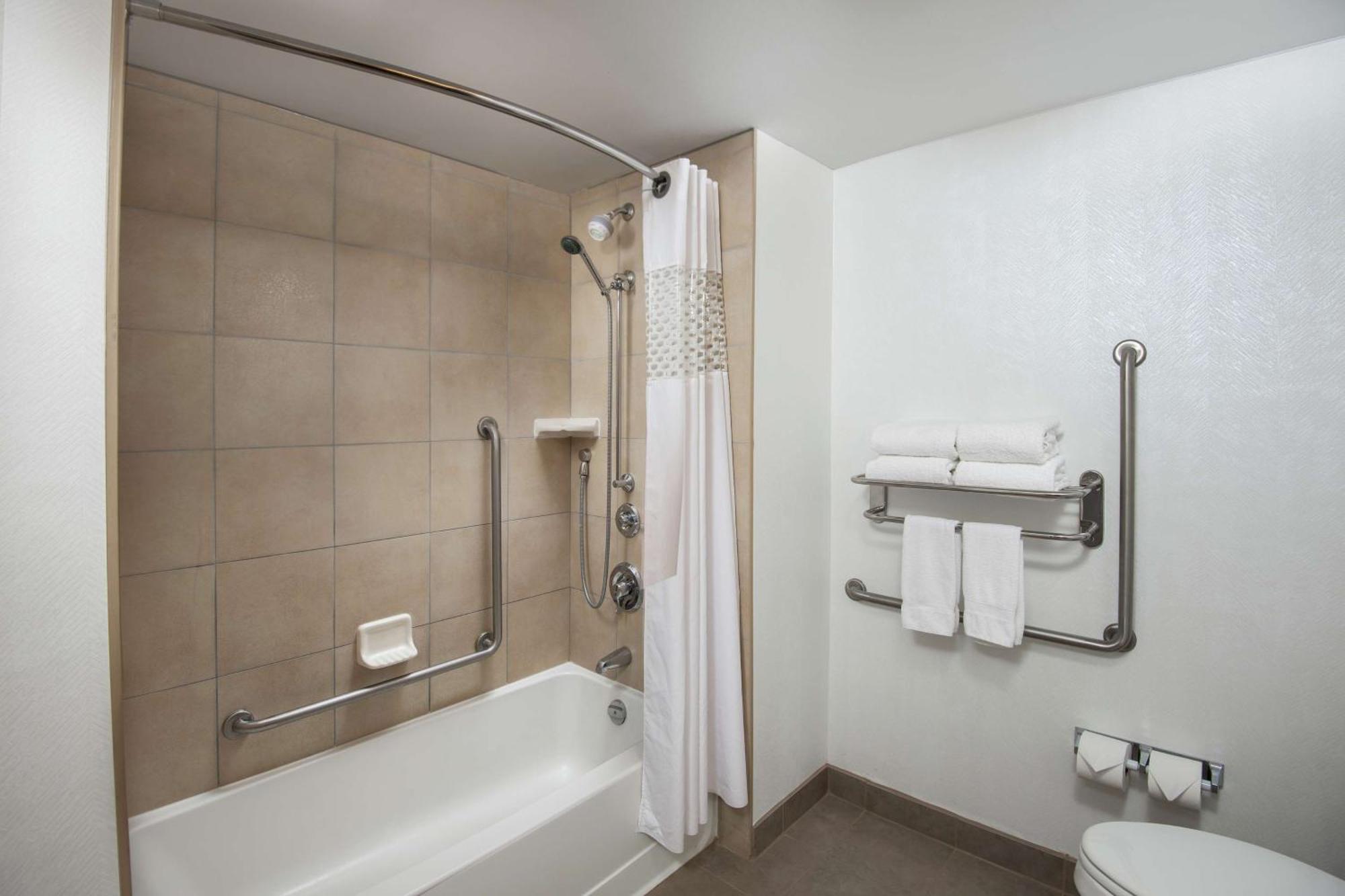 Habitación adaptada para personas con discapacidad - 2 camas grandes - No fumadores