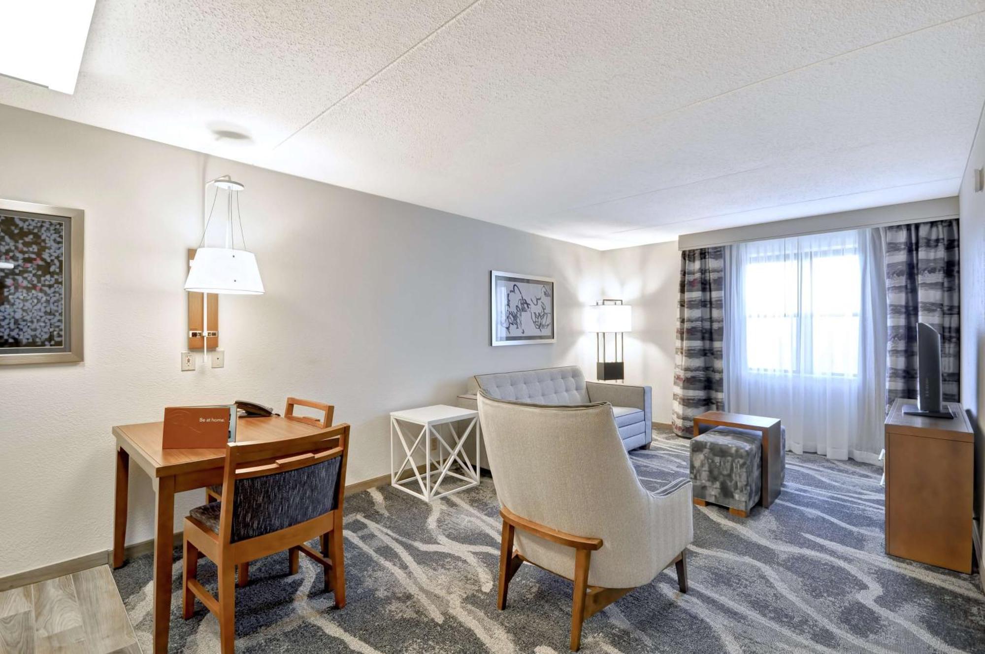 One-Bedroom King Suite Non-Smoking