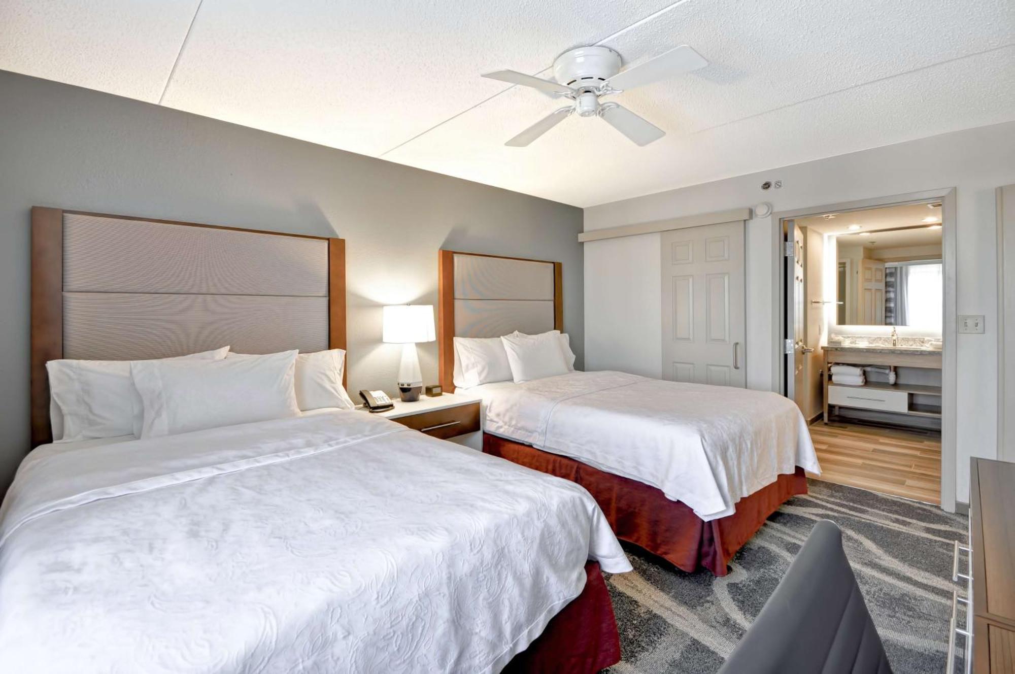 Suite with Two Double Beds - Mobility Access/Non-Smoking,1558049299:JPEG