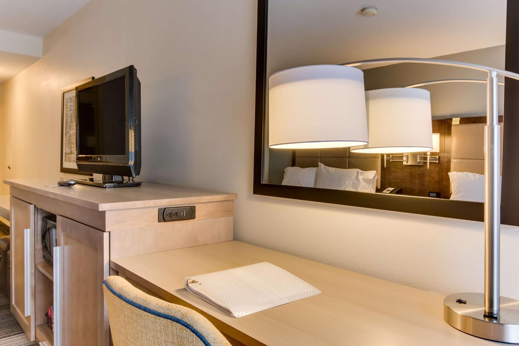 Room Two Queen Beds Non-Smoking