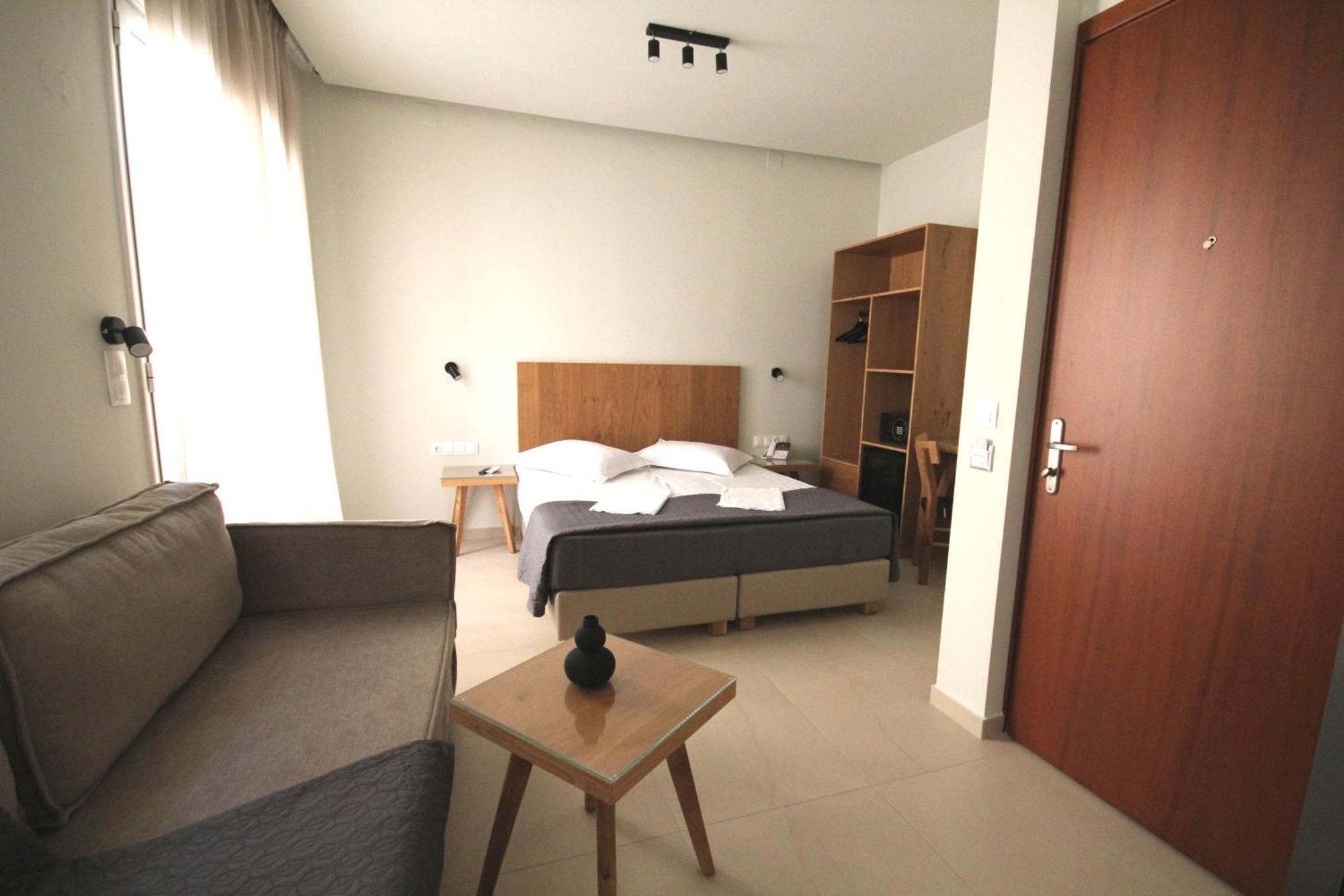 Superior Twin Room,1558088035:JPEG