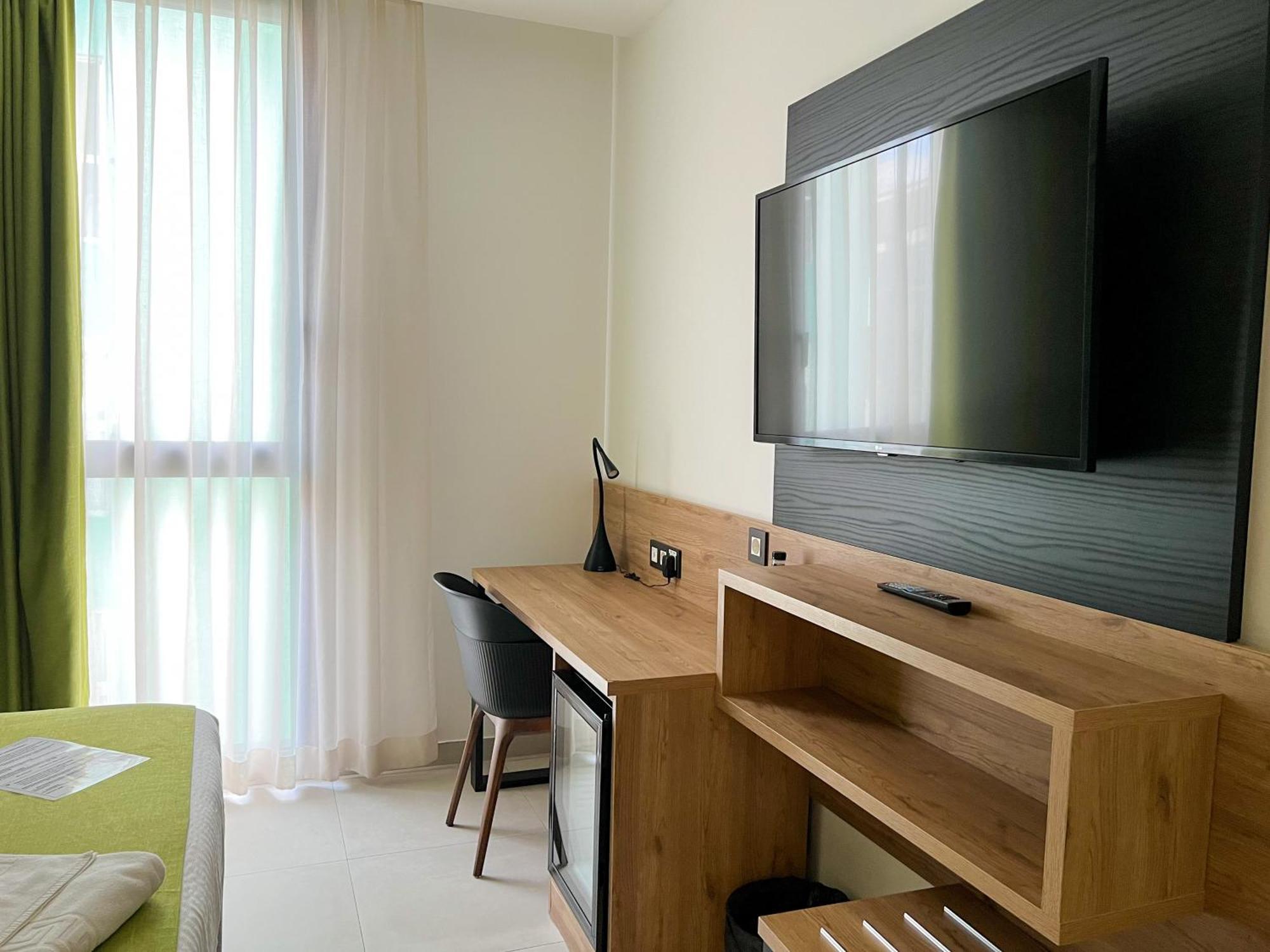 Superior Queen Room