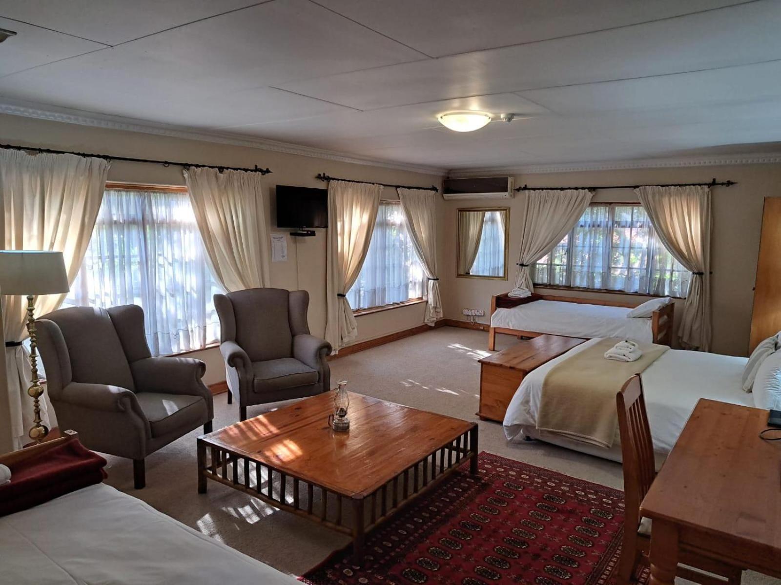 Luxury Family Room,1558152301:JPEG