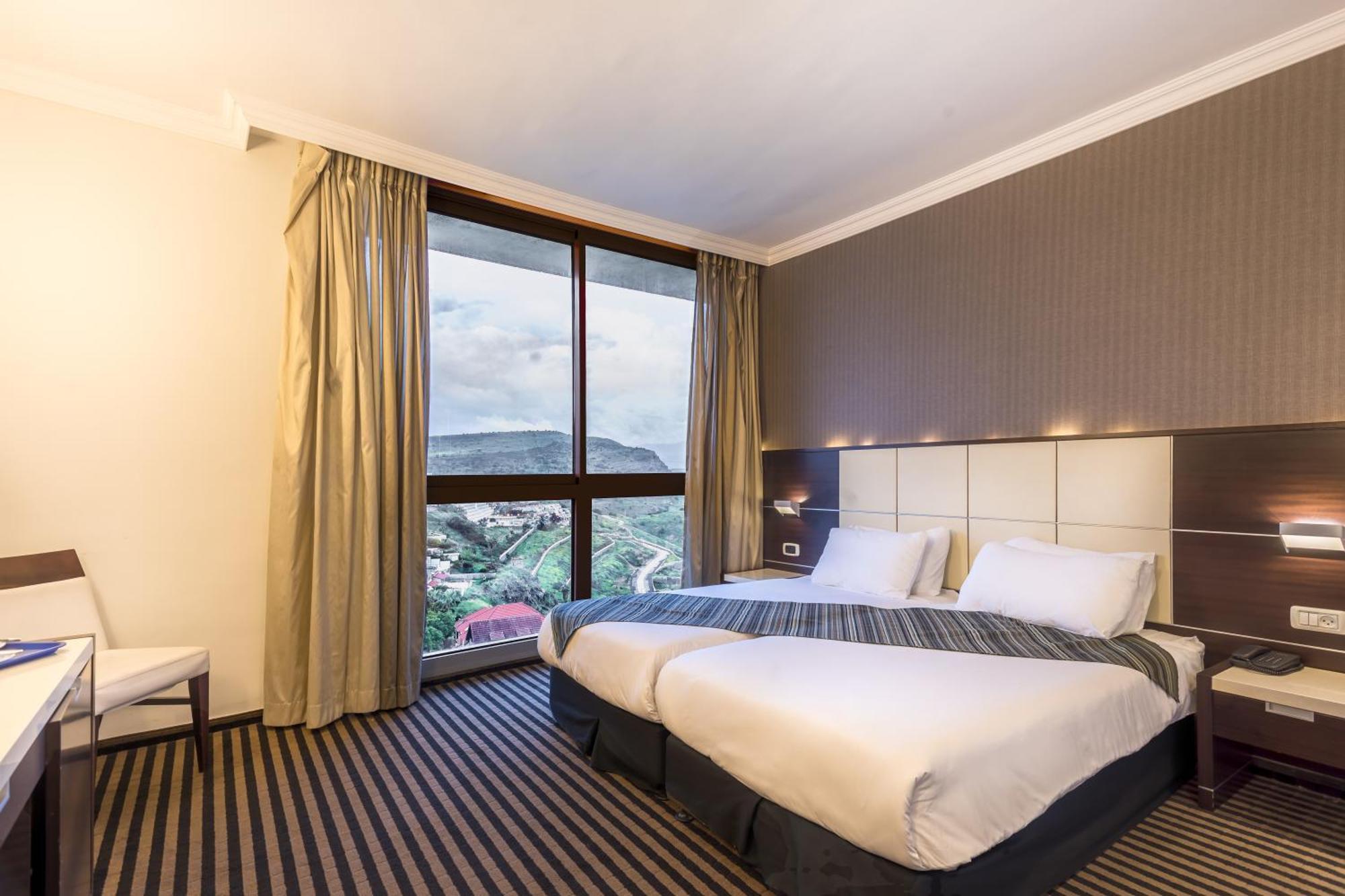 Standard Double Room Partial Lake View