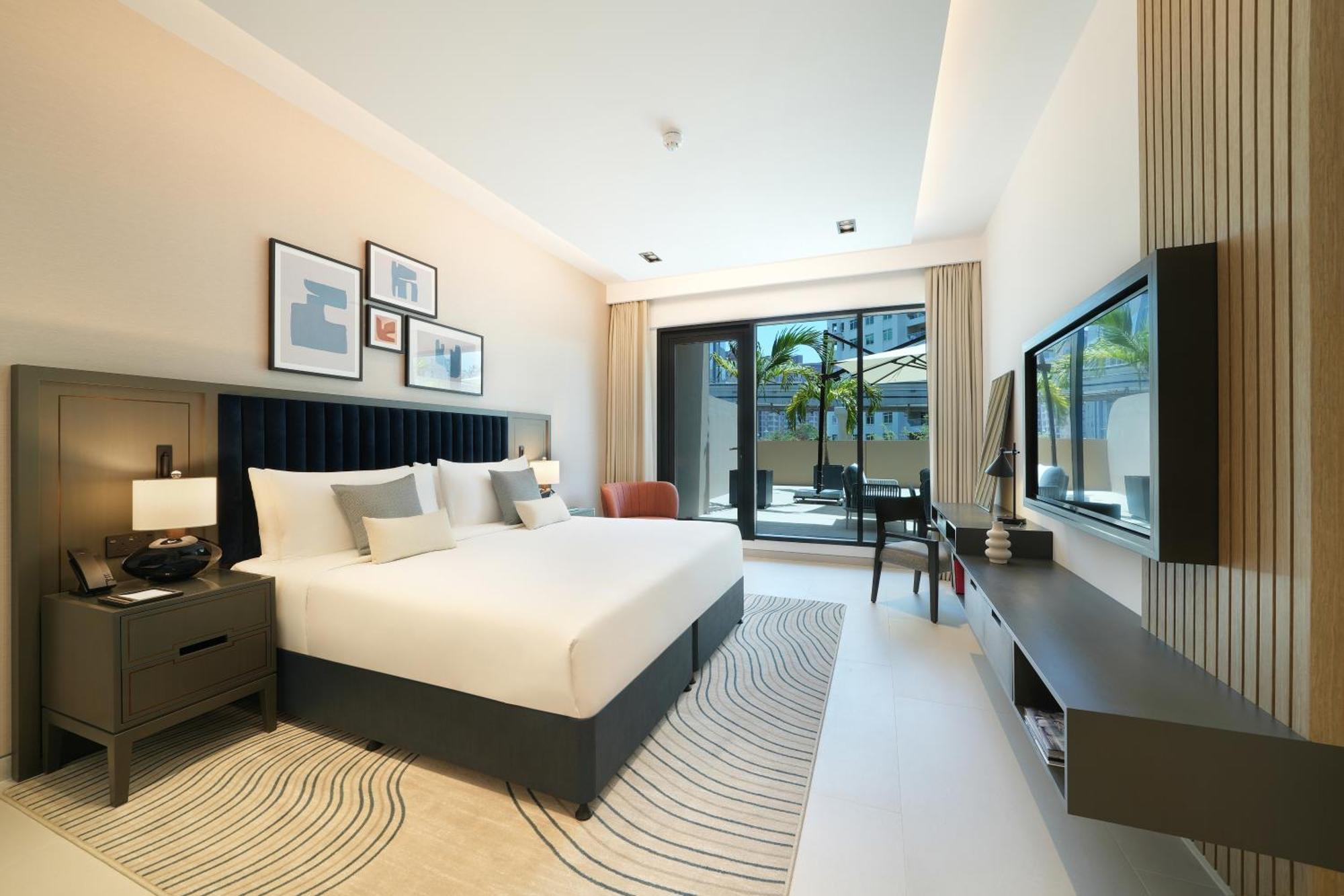 Deluxe One Bedroom Apartment Terrace