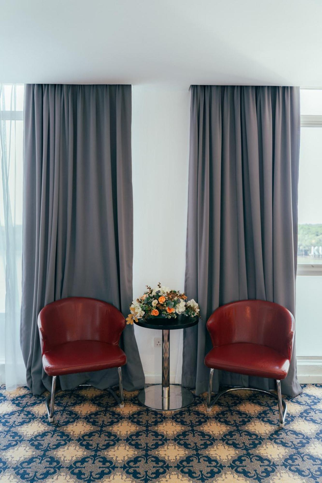 Premier Deluxe Twin with River View