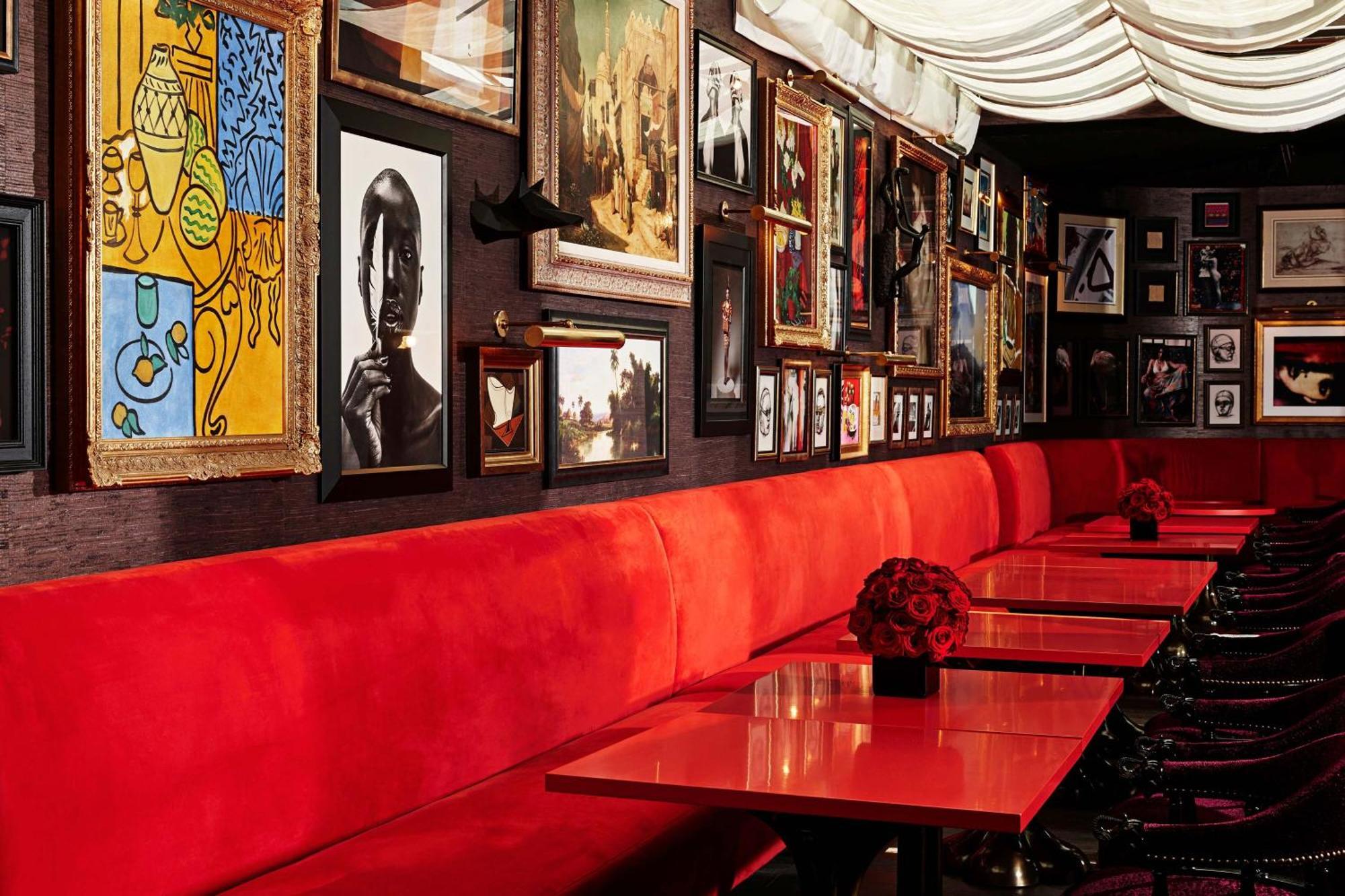 Deluxe Executive, Guest Room, 1 King (Club Lounge Access with Complimentary Breakfast, Cocktails & Snacks)