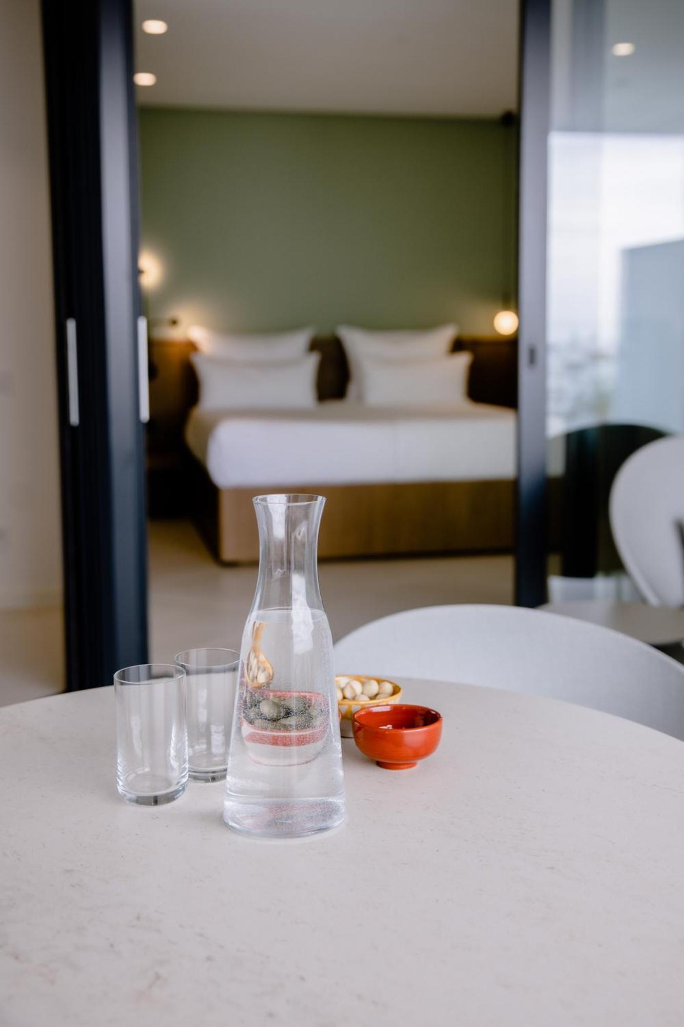 Corner Suite Garden View