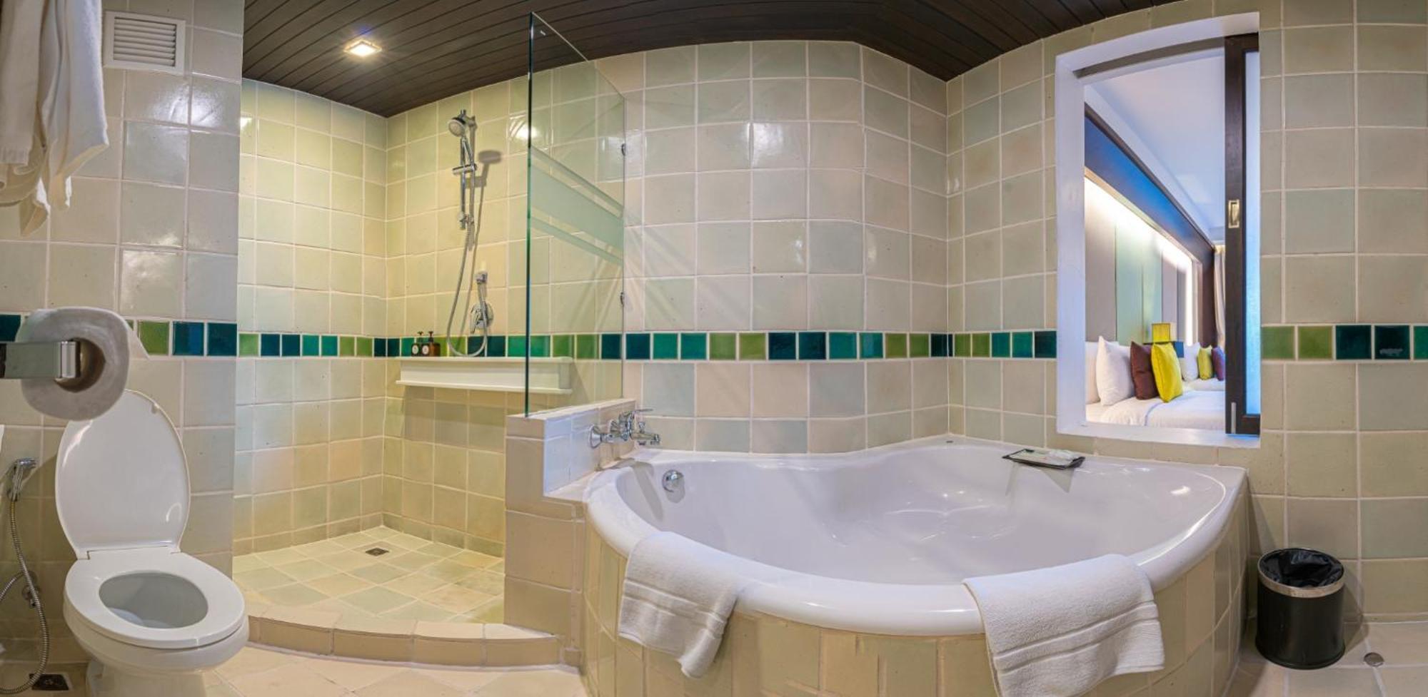 Deluxe Double or Twin Room