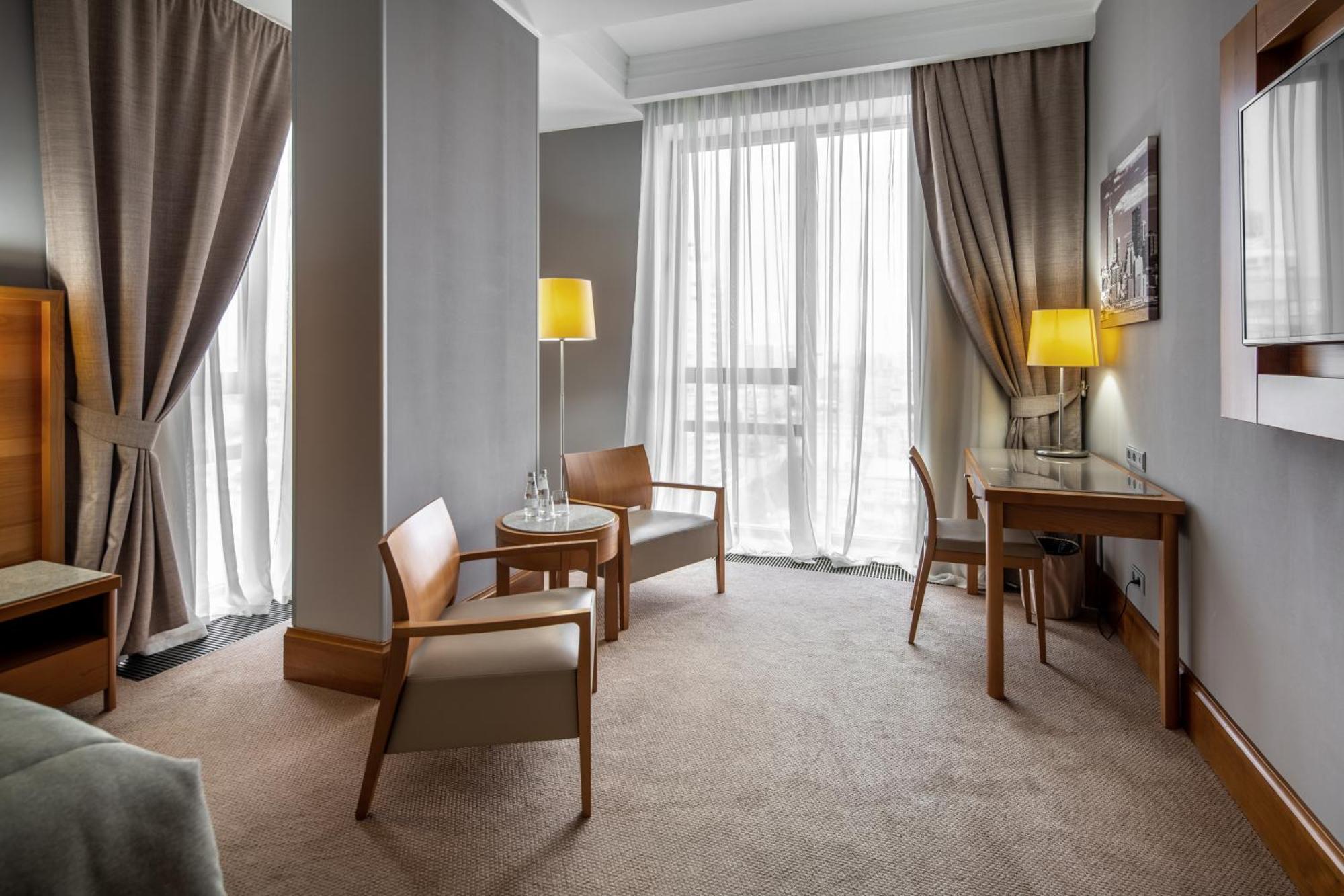 Superior King Room
