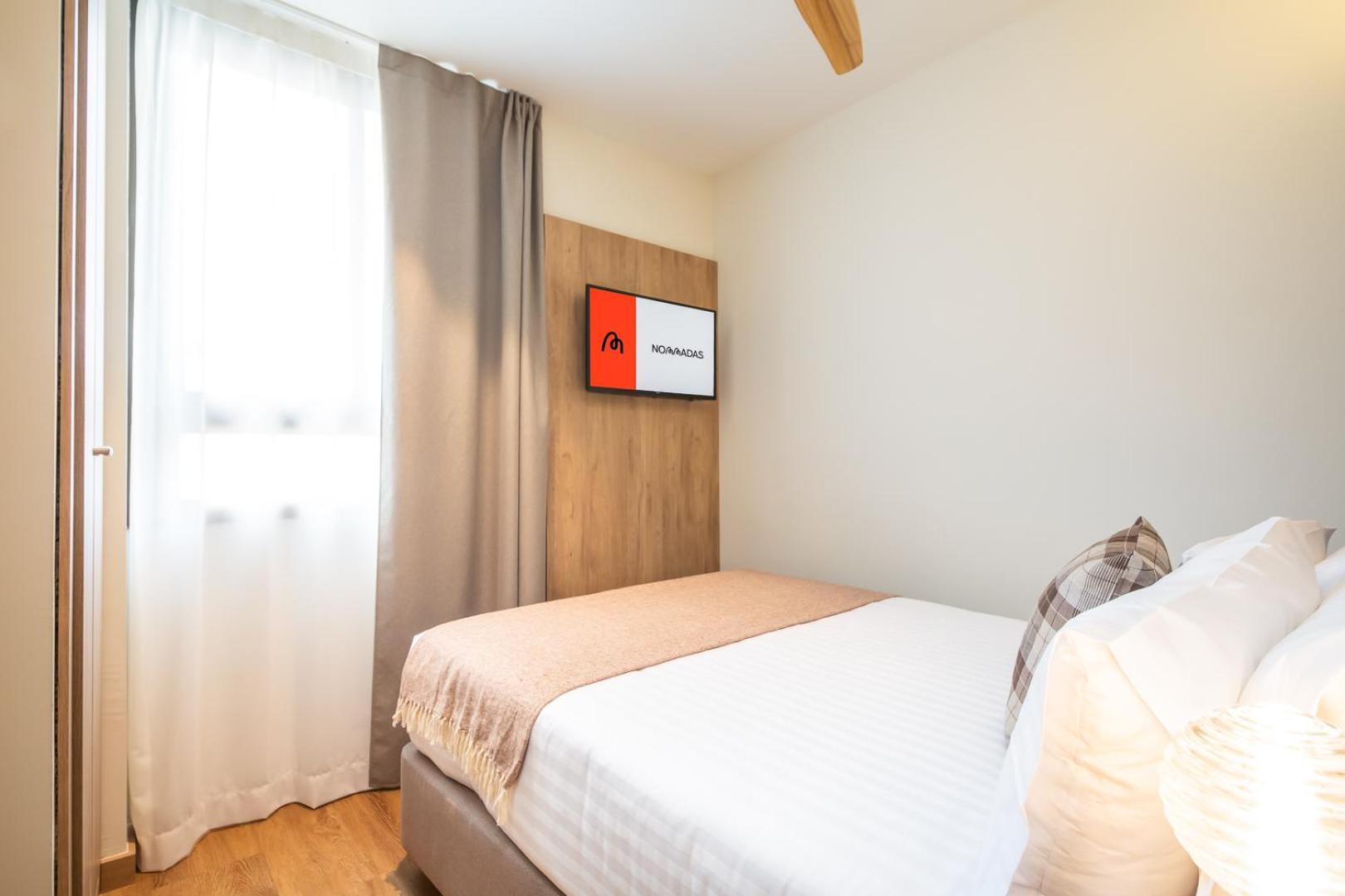 Small Double Room,1563301969:JPEG