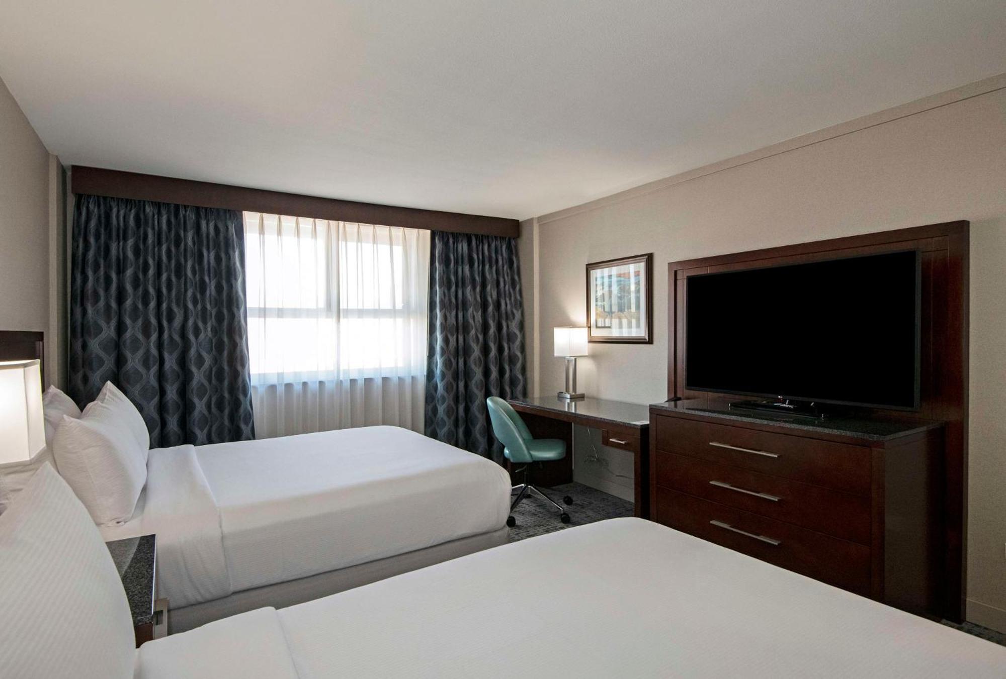 Queen Room Two Queen Beds Non-Smoking