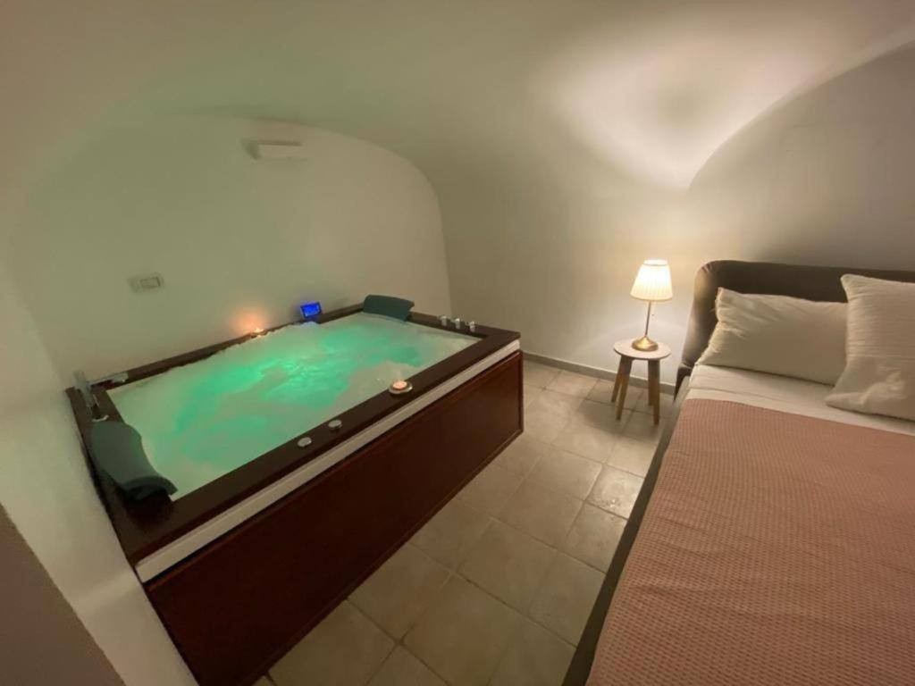 Studio Spa Bath