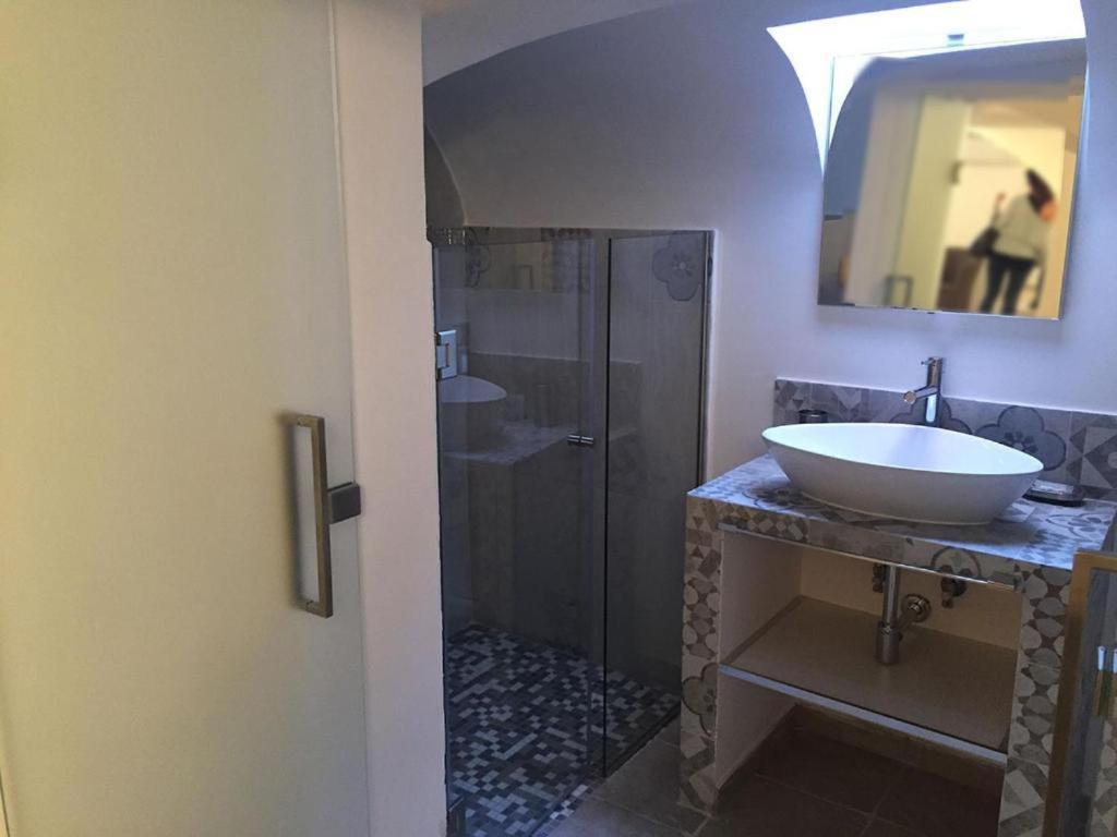 Studio Spa Bath
