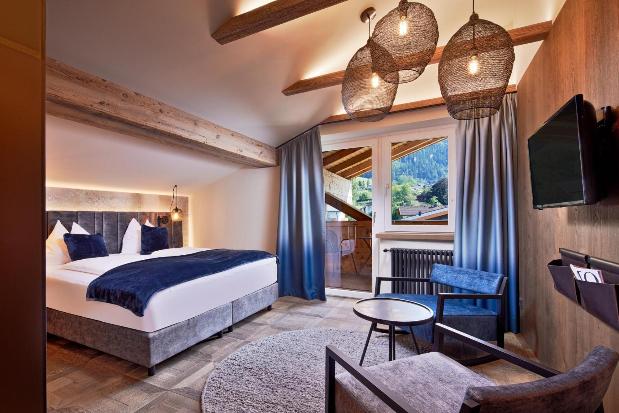 Superior Double Room,1556253694:JPEG