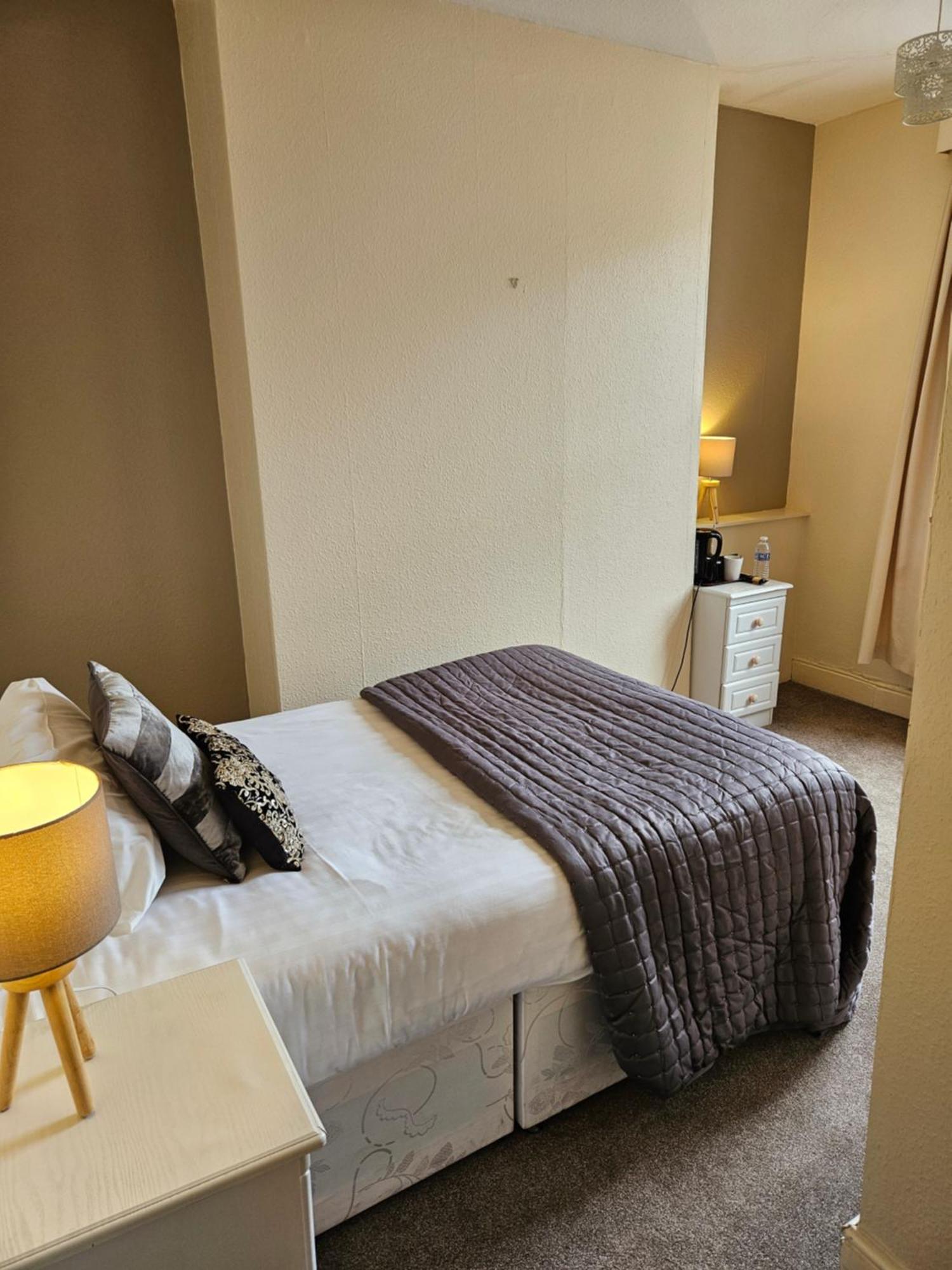 Budget Single Room