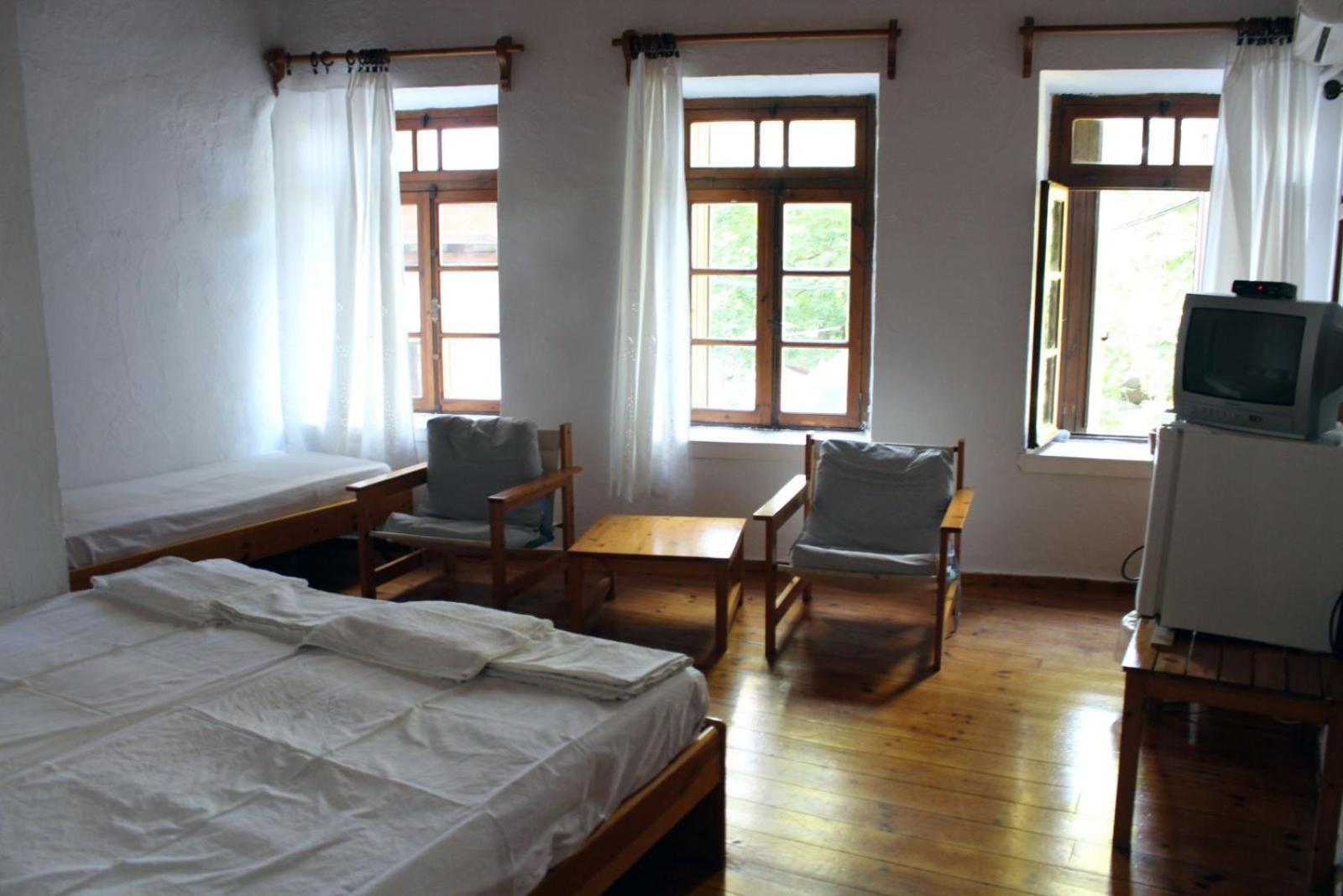 Triple Room Private Bathroom