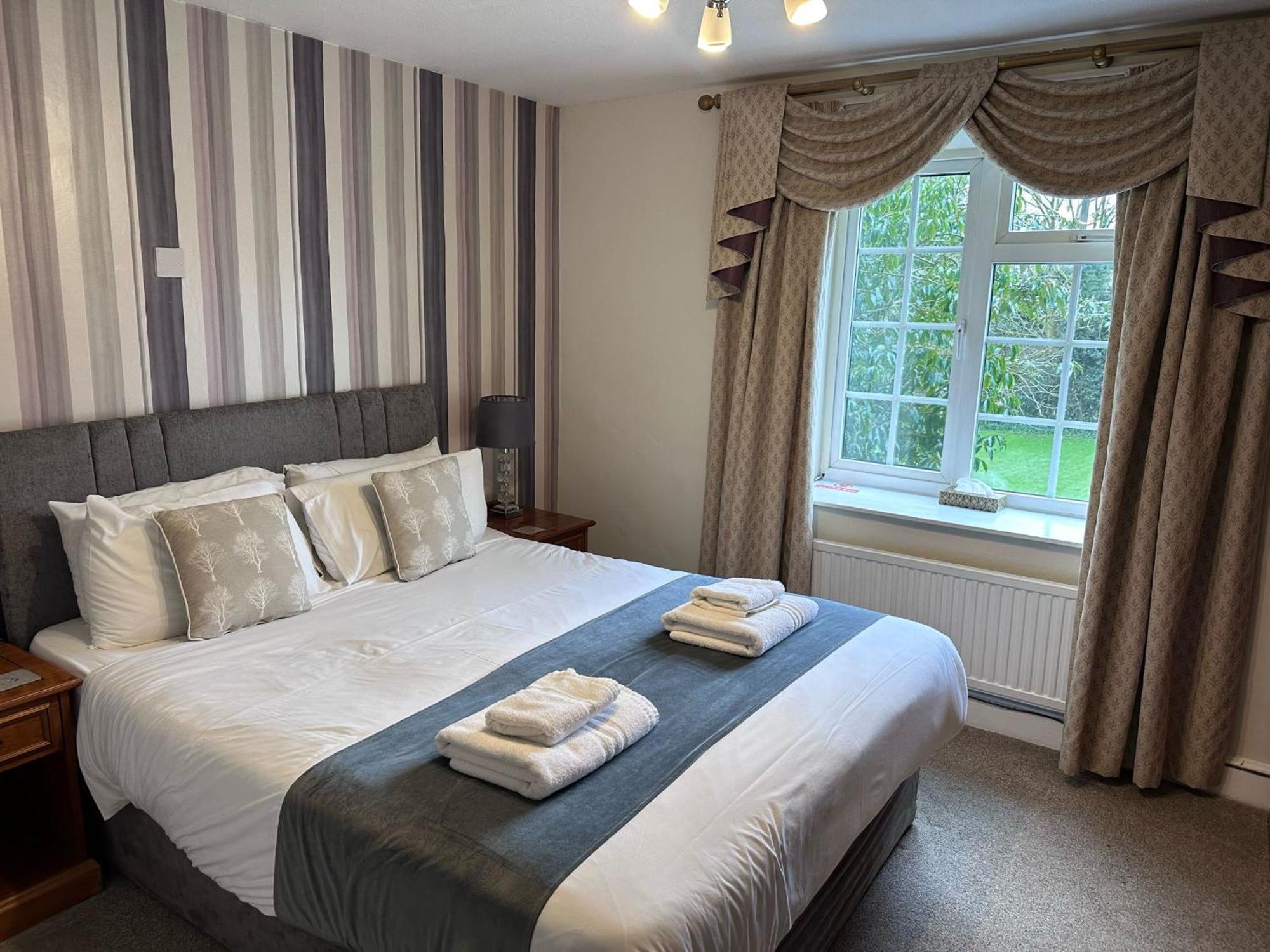 Main Lodge Double Room Garden View