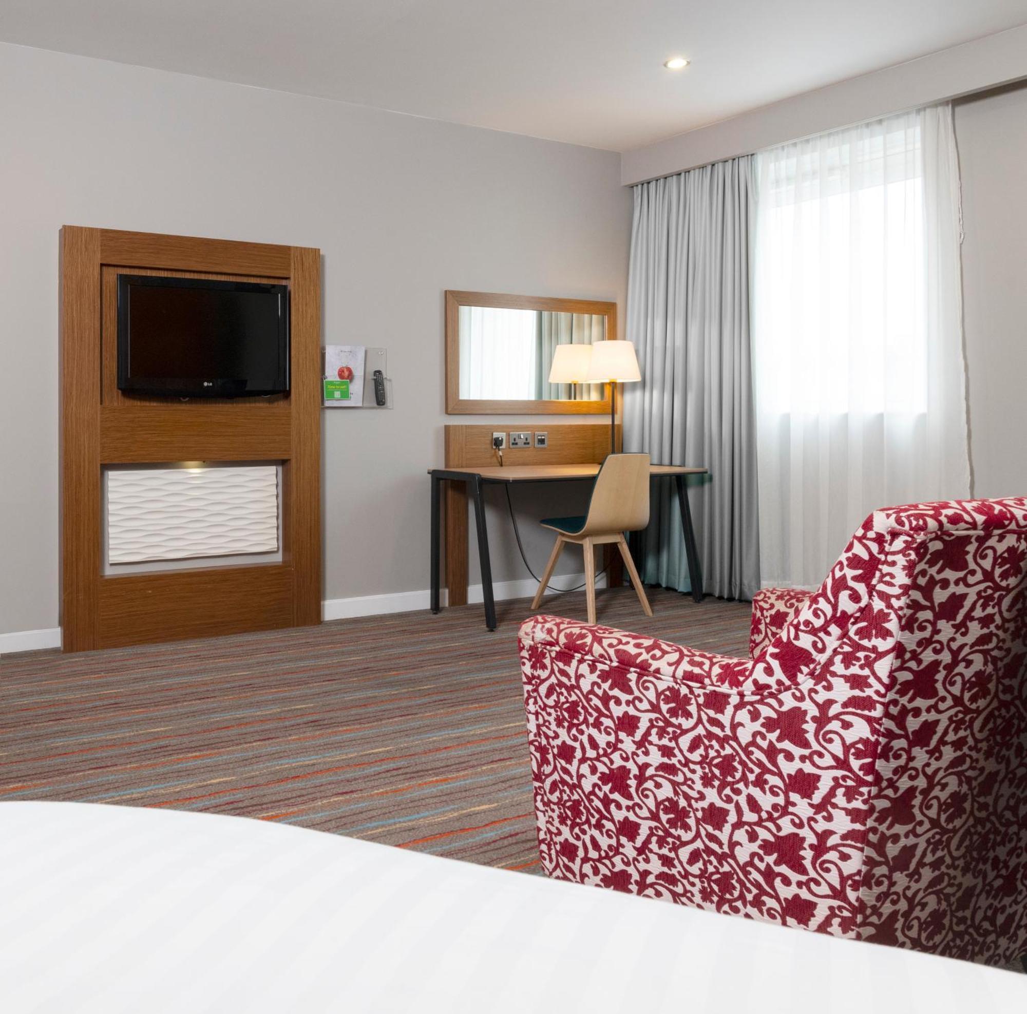 Standard Twin Room - Disability Access