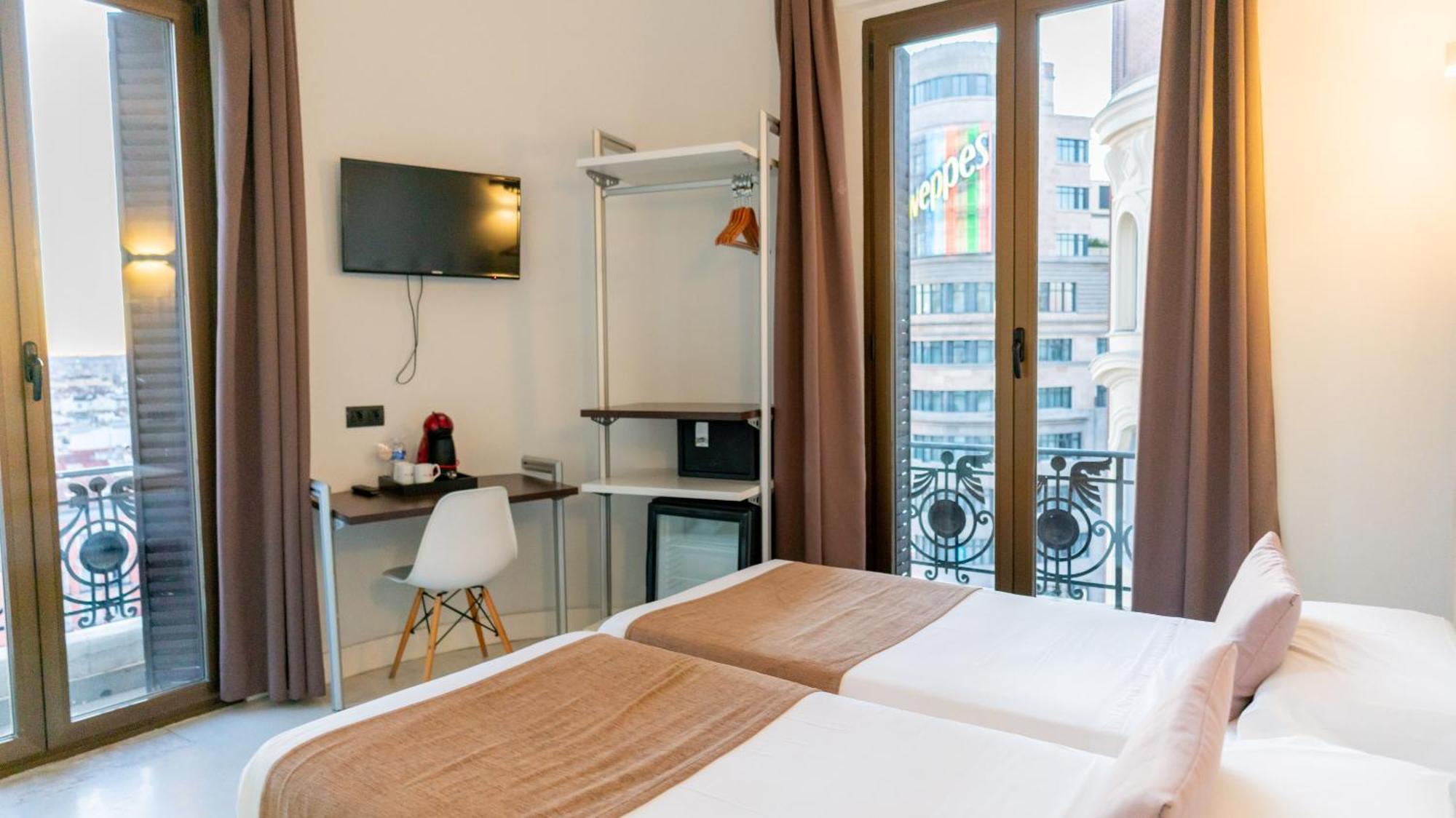 Twin Room with Private Bathroom,1566944501:JPEG