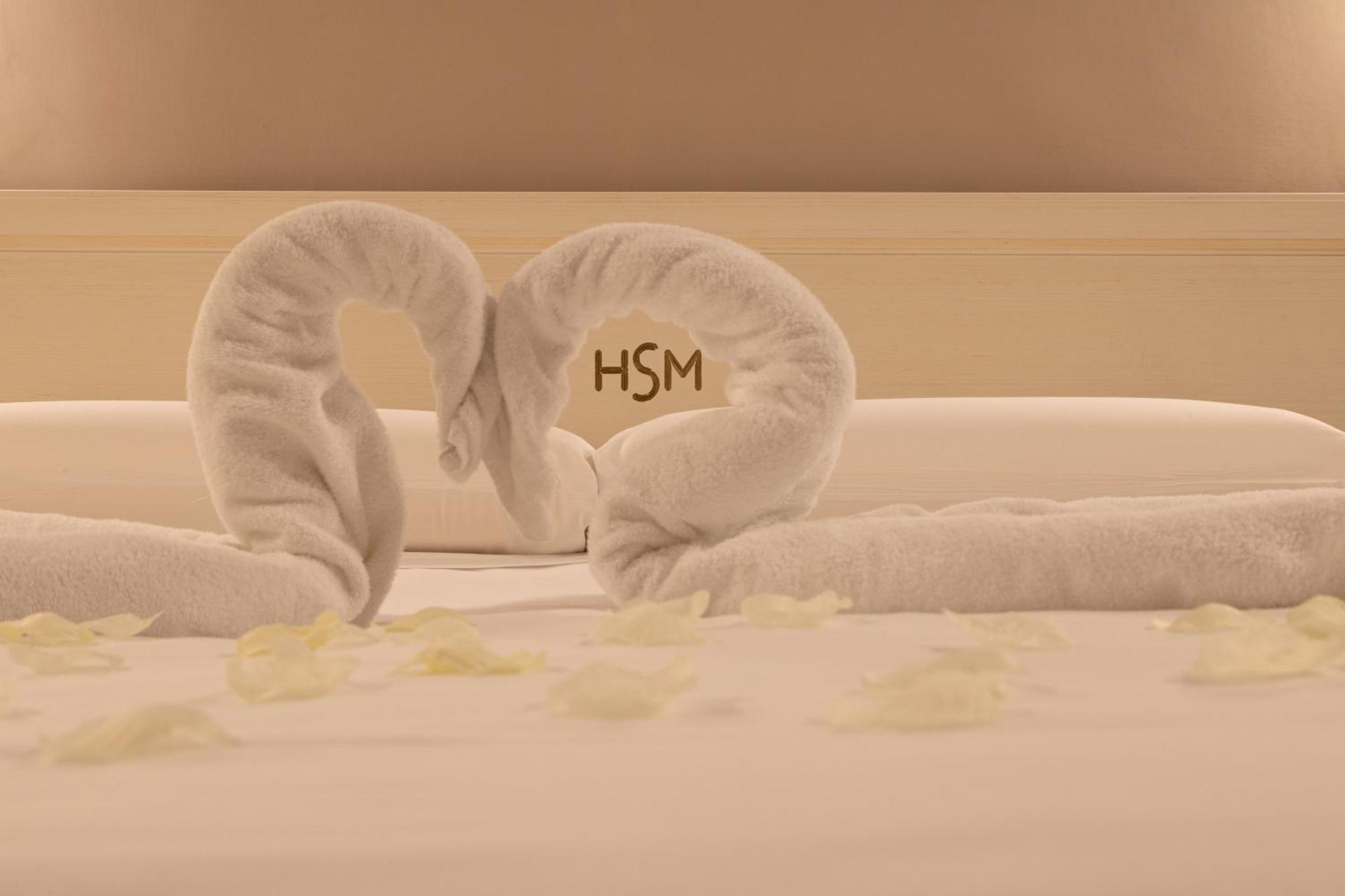 Quarto com Cama de Casal ou 2 de Solteiro