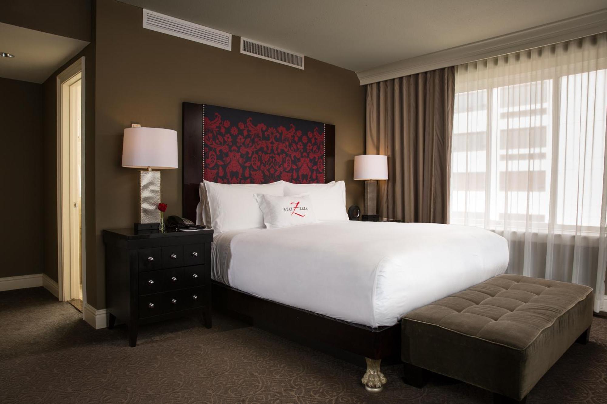 Premium room 1 King Bed