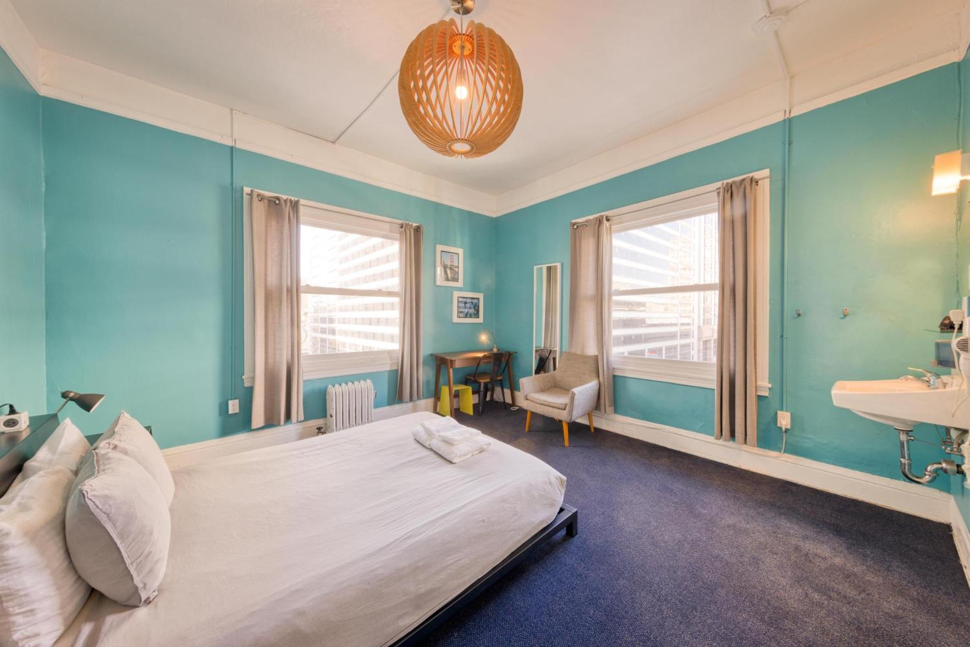 Private Queen Room Ensuite