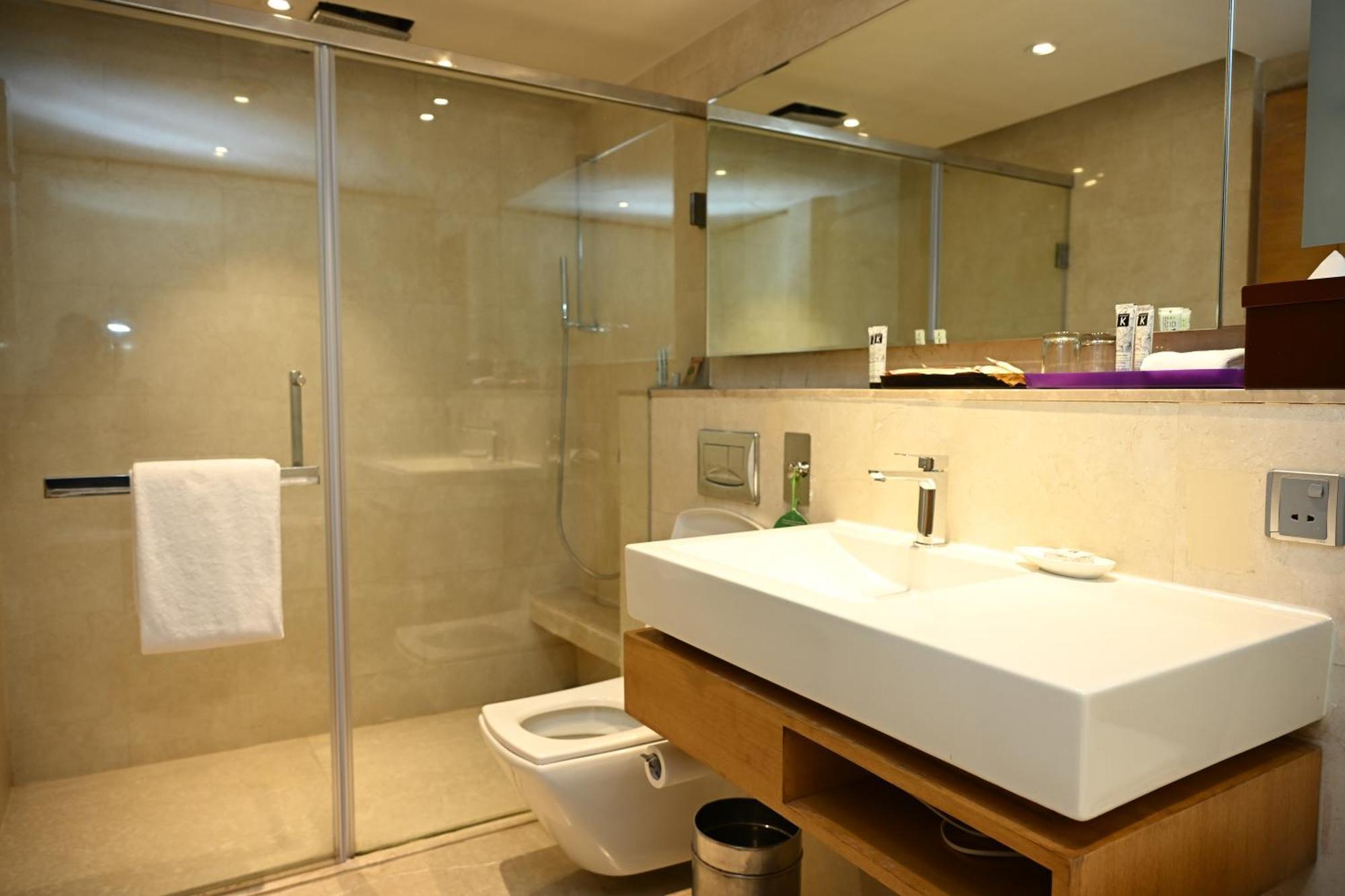 Luxuriöses Zimmer – 10% Ermäßigung auf Speisen und alkoholfreie Getränke, Wäscheservice und Spa