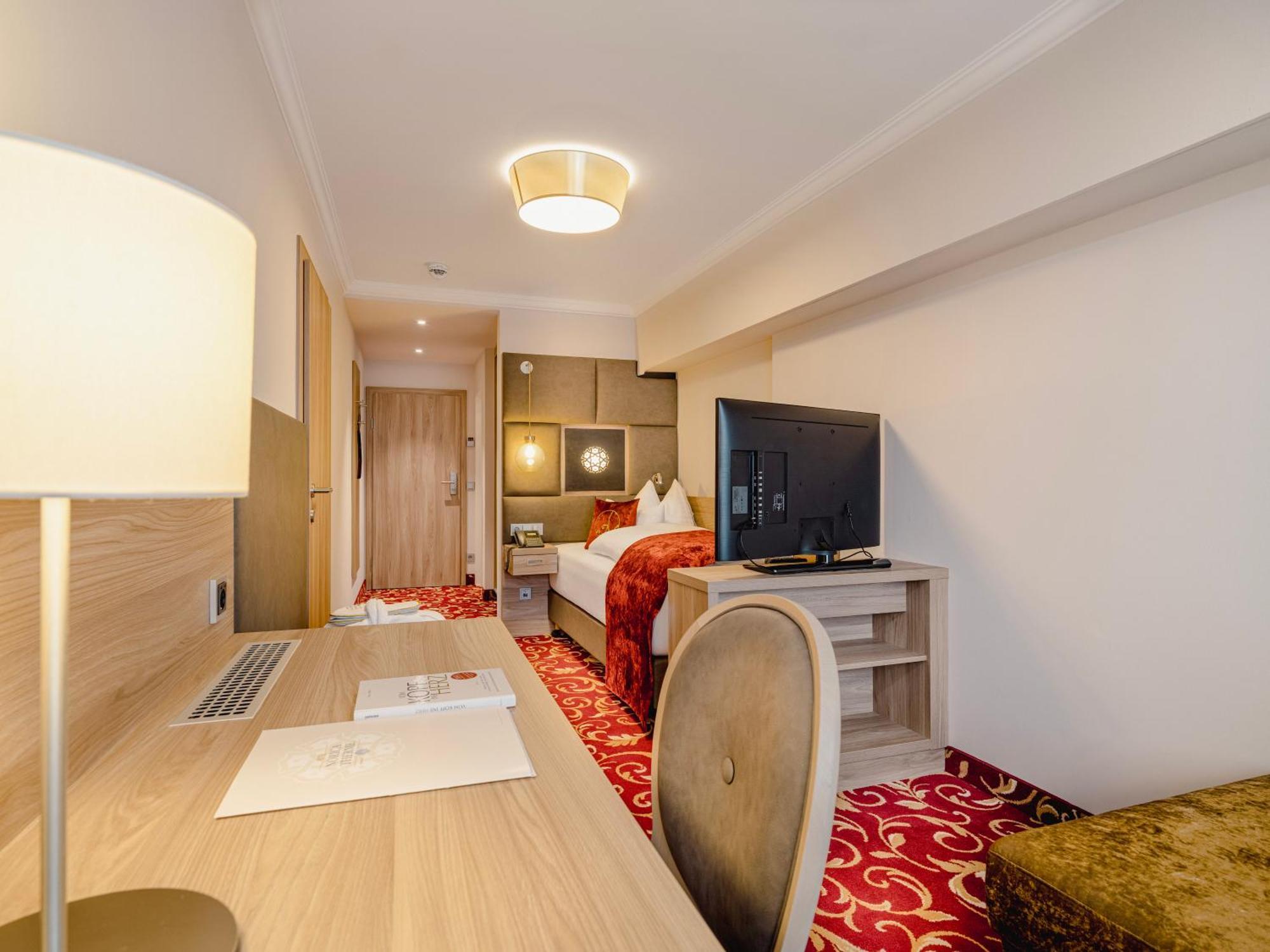 Single Room access to Alpentherme