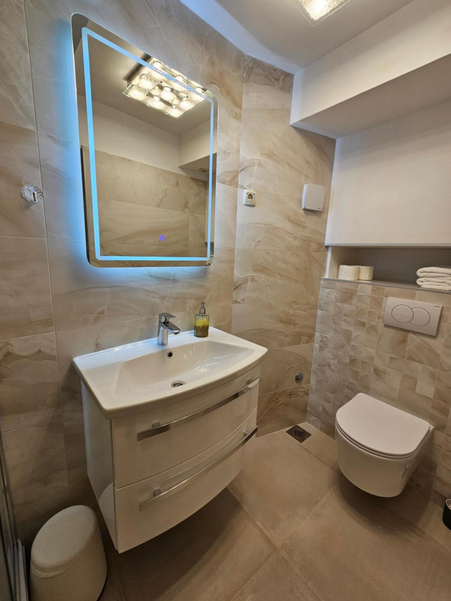Superior Double Room,1567046207:JPEG
